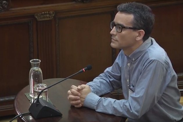 Xavier Figuerola votant 1 O