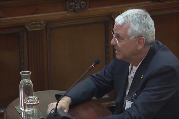 Antoni Caralt votant 1 O