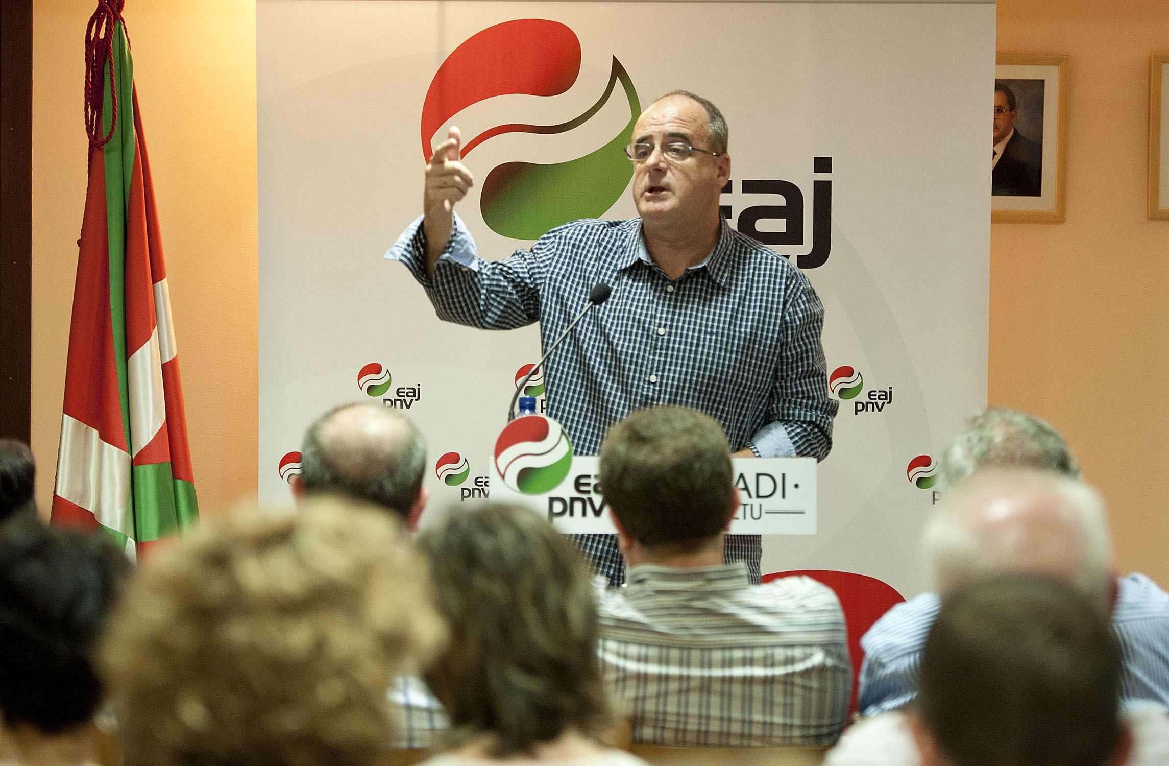 Joseba Egibar, del PNB, dona suport al referèndum