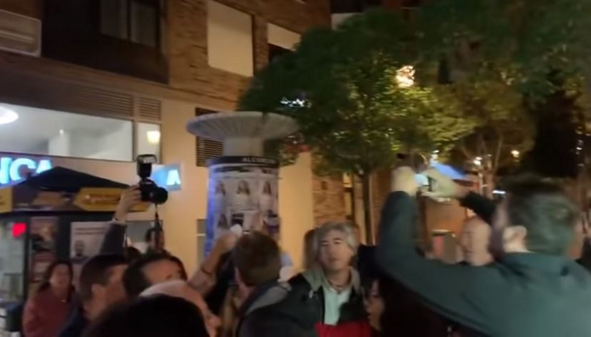 Batalla campal entre militantes del PP y del PSOE en Alcorcón