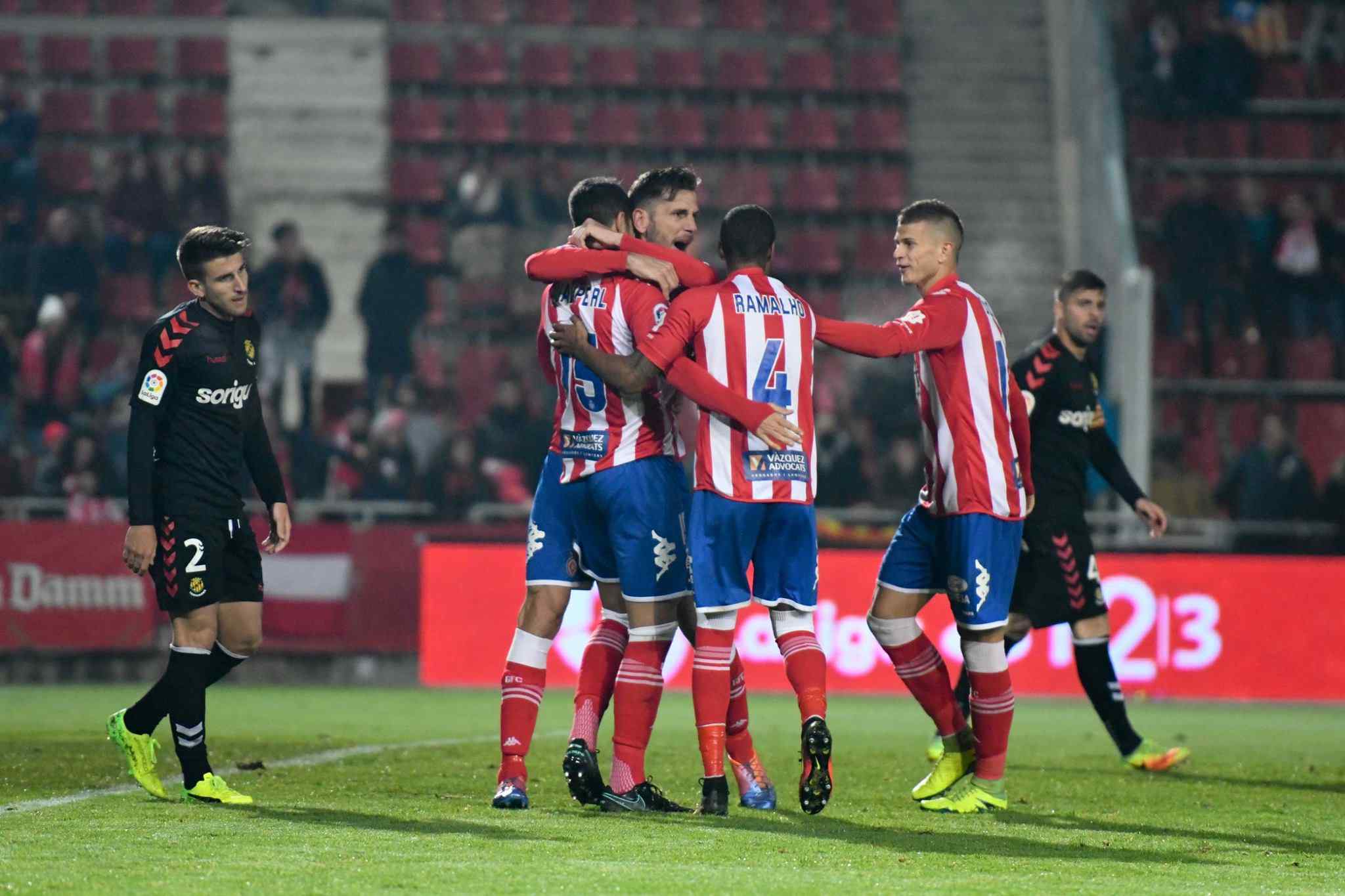 El Girona reacciona a tiempo y remonta contra el Nàstic (4-2)