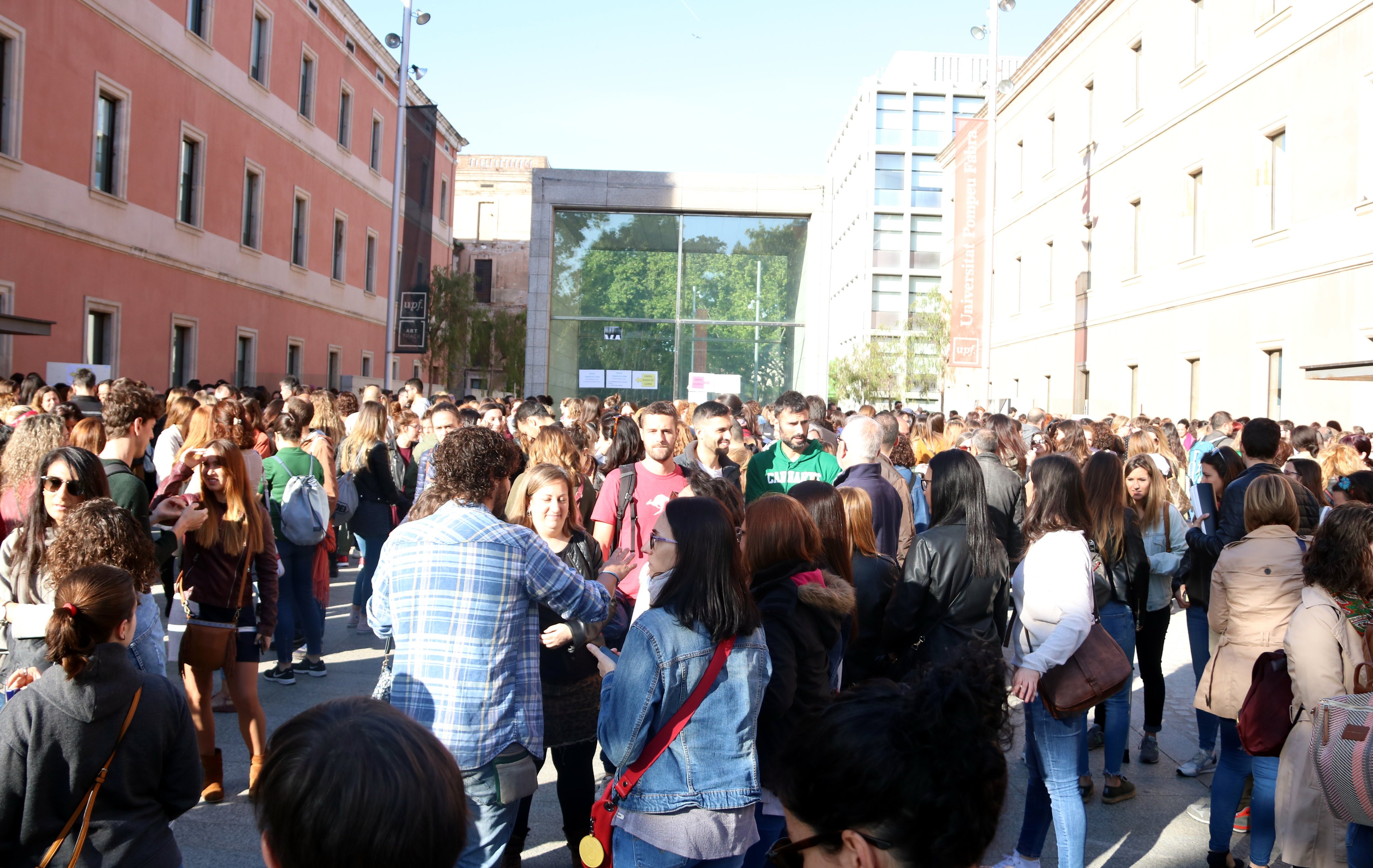 Una multa de al menos 75.000 euros: las consecuencias por el caos de las oposiciones