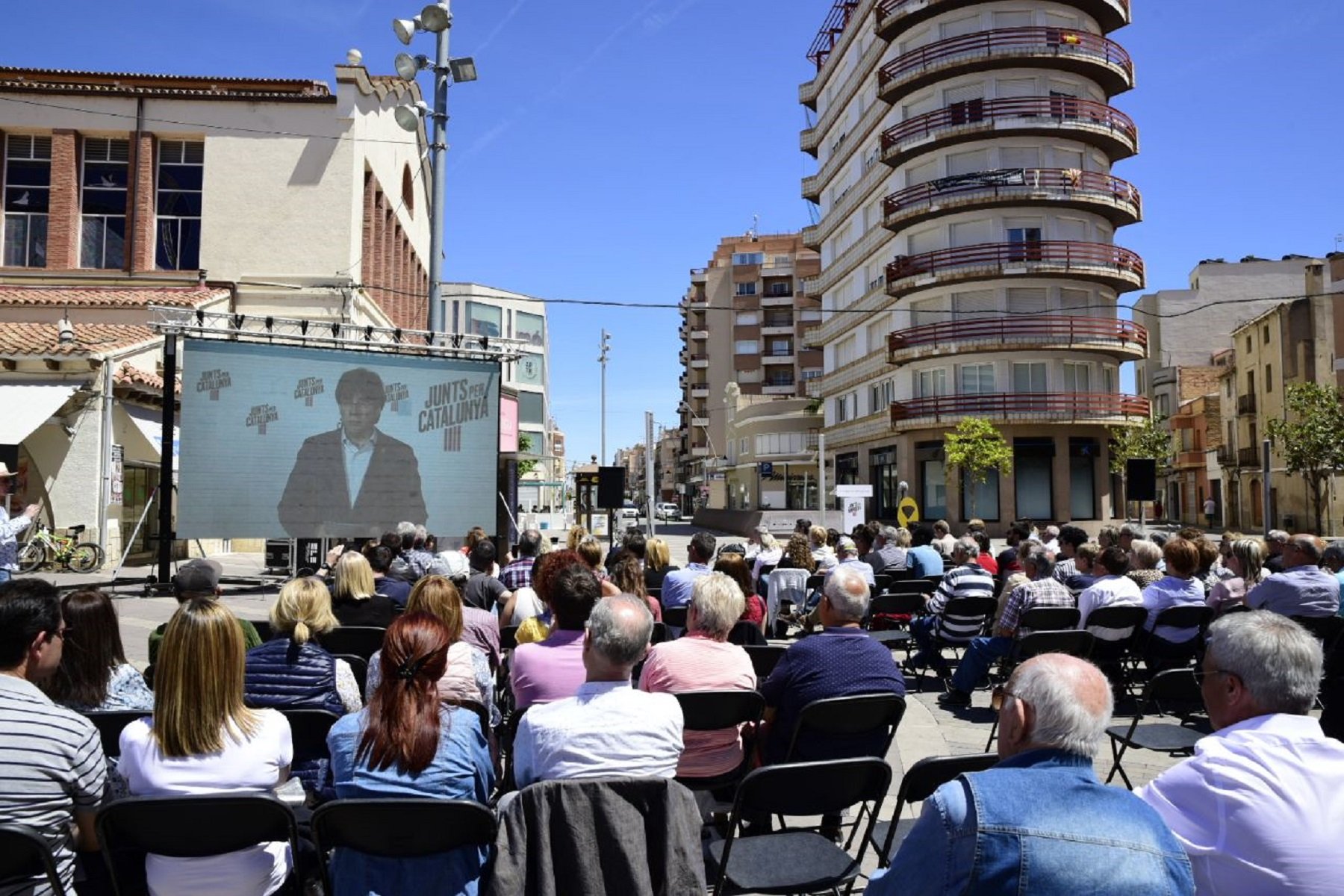 Puigdemont: "Diàleg sí o sí amb vigilància i pressió des d'Europa"