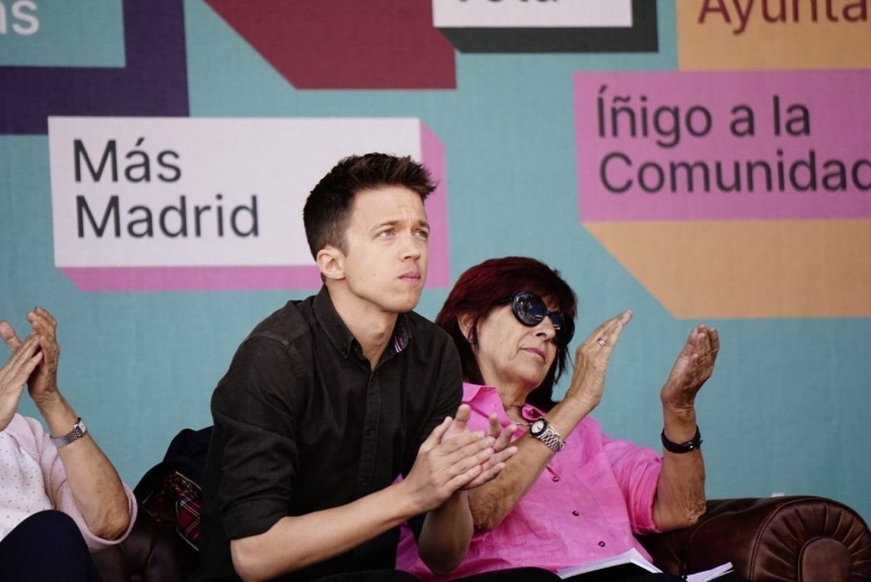 Errejón tilda a los dirigentes de Vox de "bufones" y "flipados"