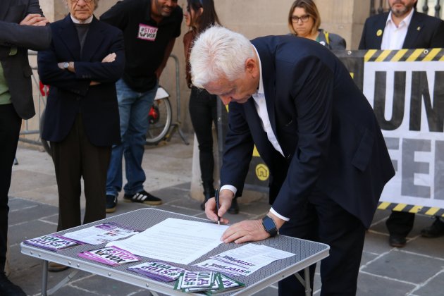 Ferran Mascarell manifest contra feixisme Vox Ajuntament Barcelona - ACN