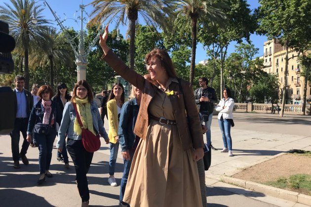 Laura Borràs concentració Torra TSJC   Carlota Camps