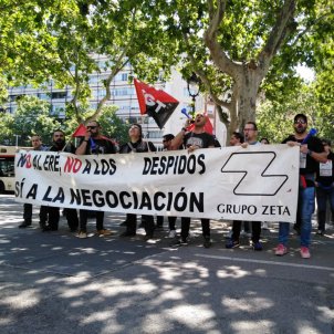 La vaga a la rotativa deixa els quioscos sense ‘El Periódico’ i l'‘Sport’