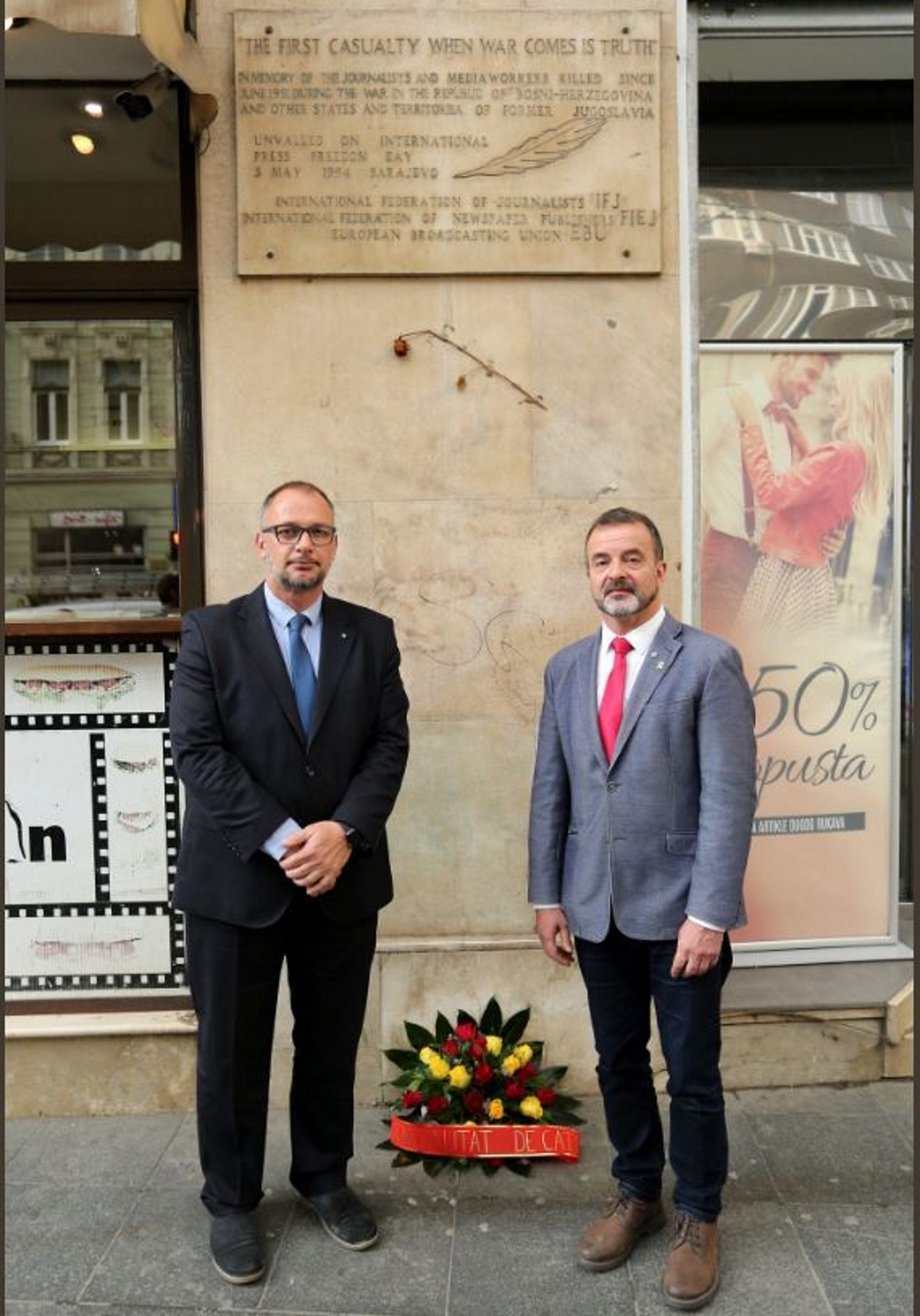 Acto de reconocimiento del Govern a un fotoperiodista catalán asesinado en Bosnia