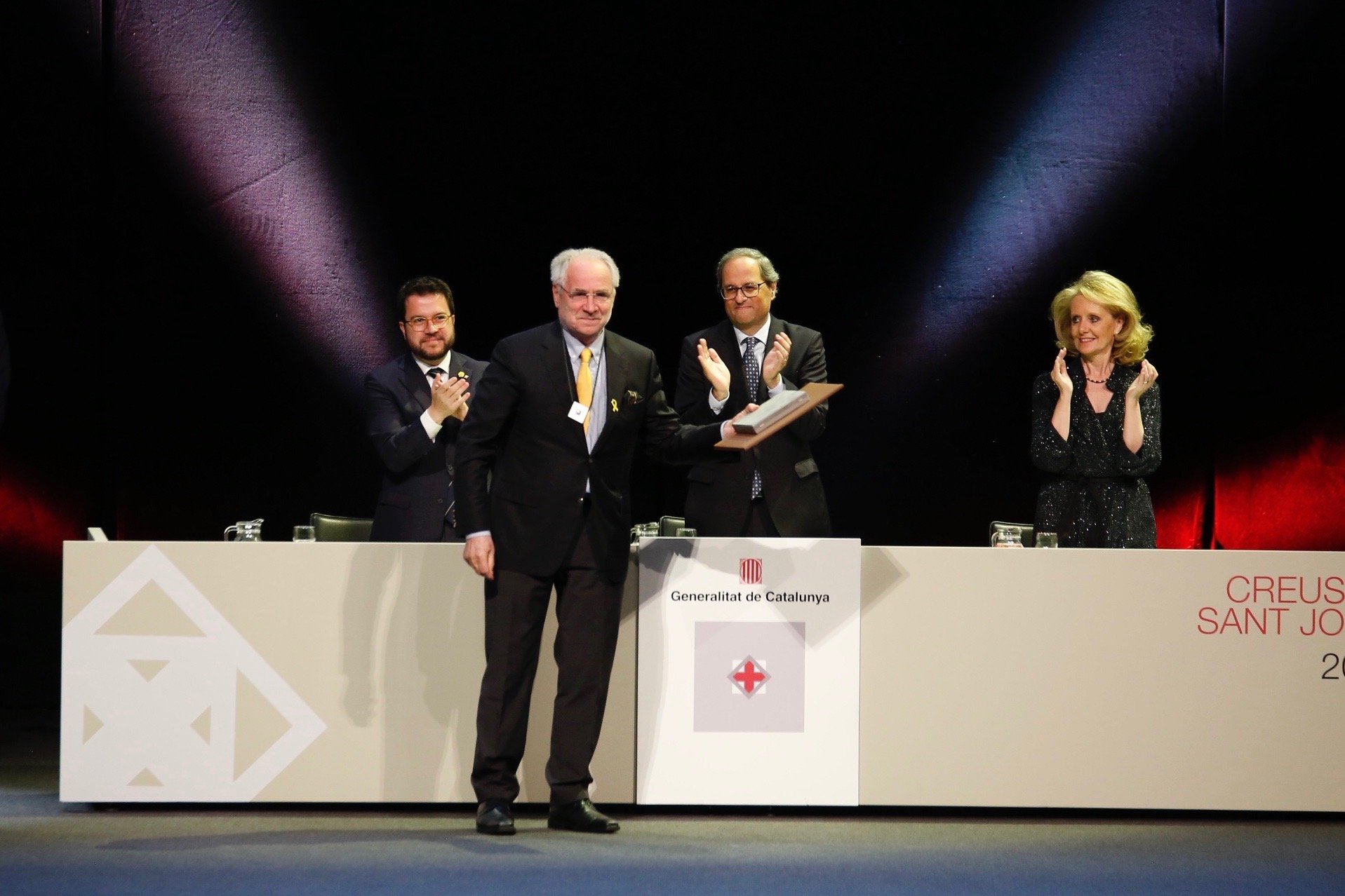 El gesto de Ivo Vajgl al recibir la Creu de Sant Jordi