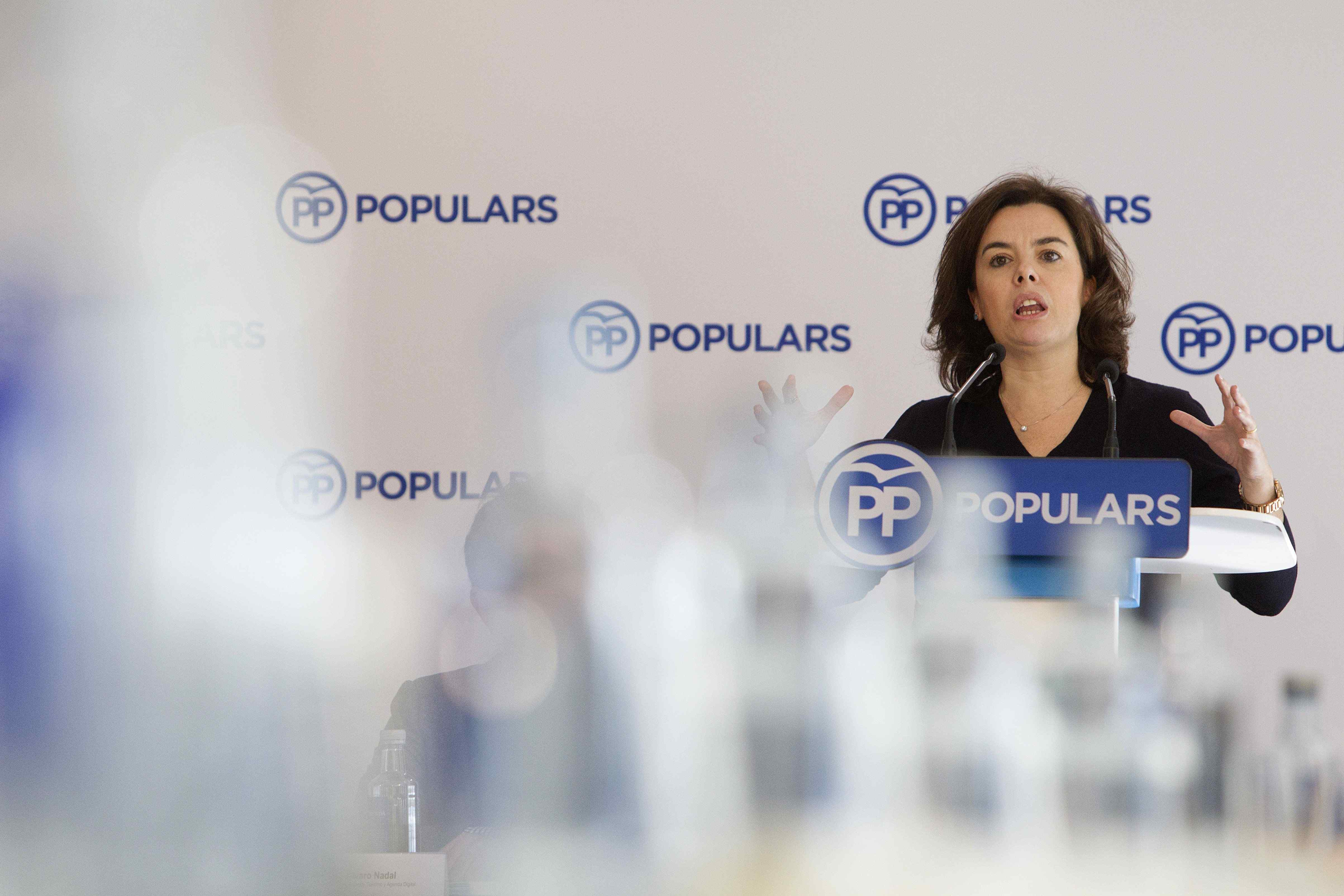 Soraya y líderes del PP calientan motores para la cumbre autonómica