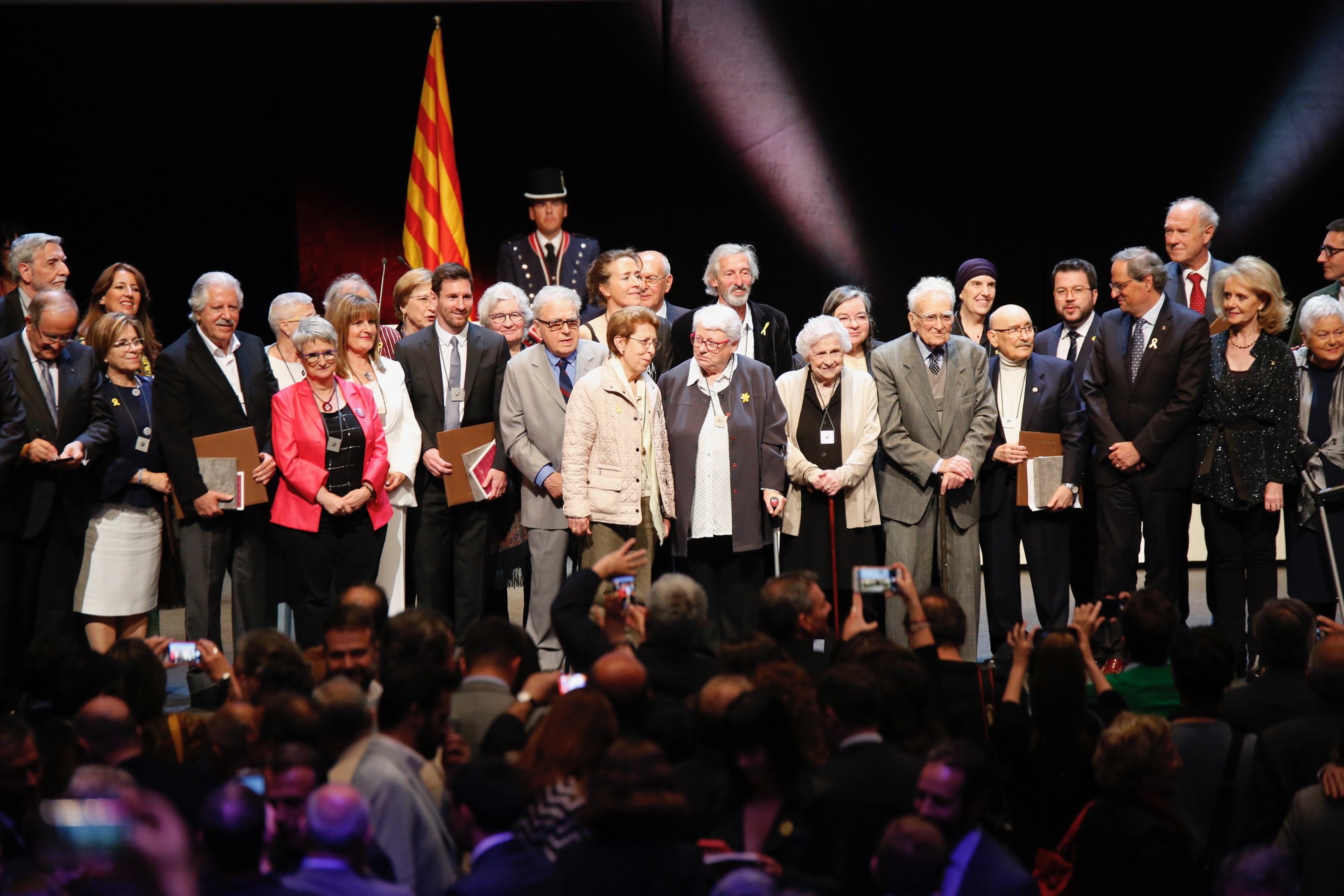 Torra apela a la sociedad civil como estructura de estado que ha permitido sobrevivir a Catalunya
