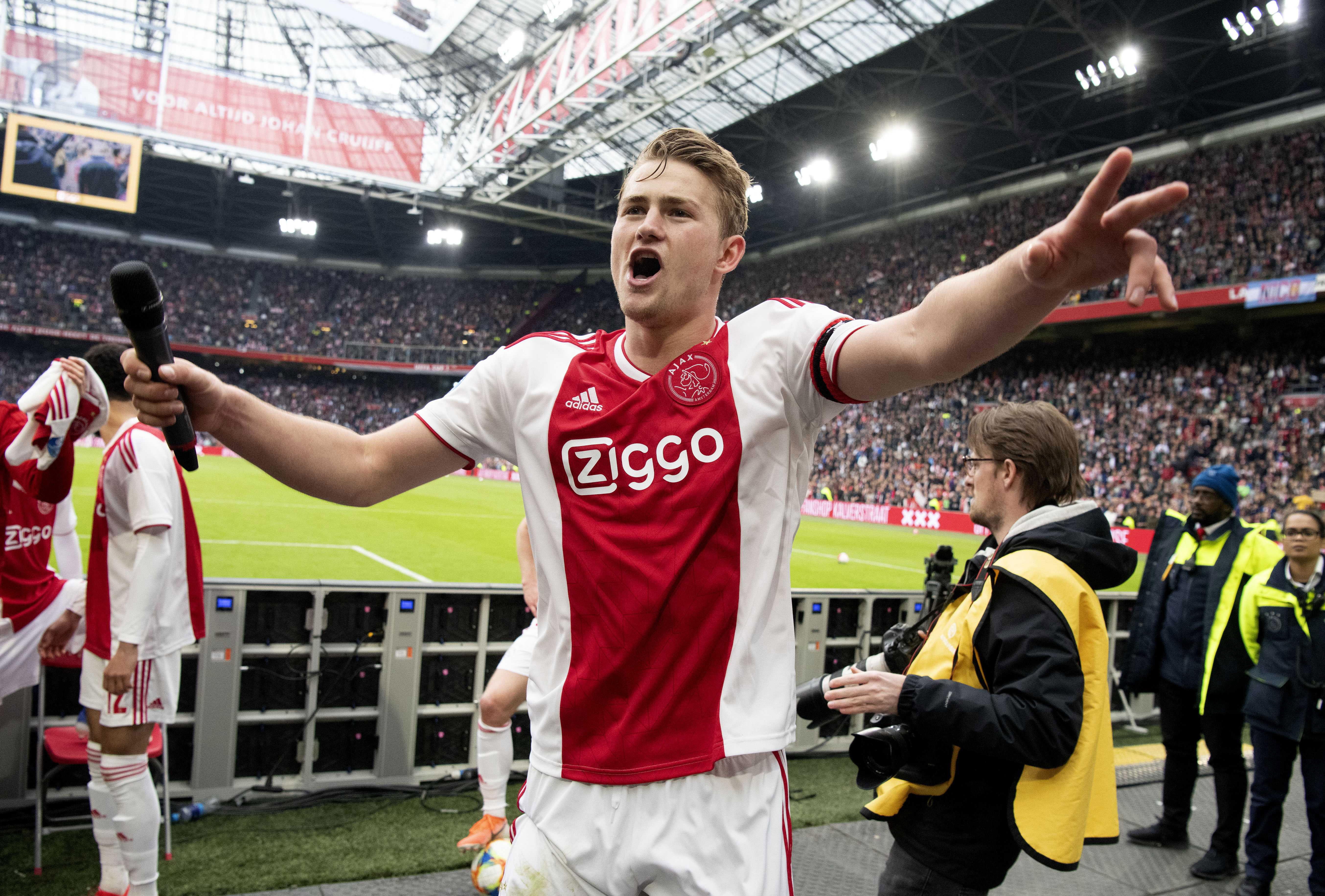 Emotiu discurs de De Ligt: "Hem mostrat el que Cruyff esperava de nosaltres"