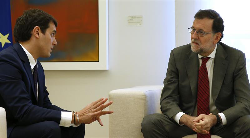 Rivera reclama un Congrés fort per afrontar "el repte de Mas"