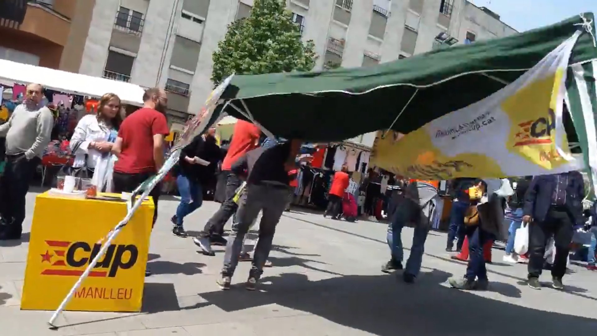 Ataque fascista contra un puesto de la CUP en Manlleu