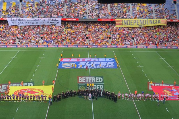 pancarta campo nuevo rugby dragones paz cosa