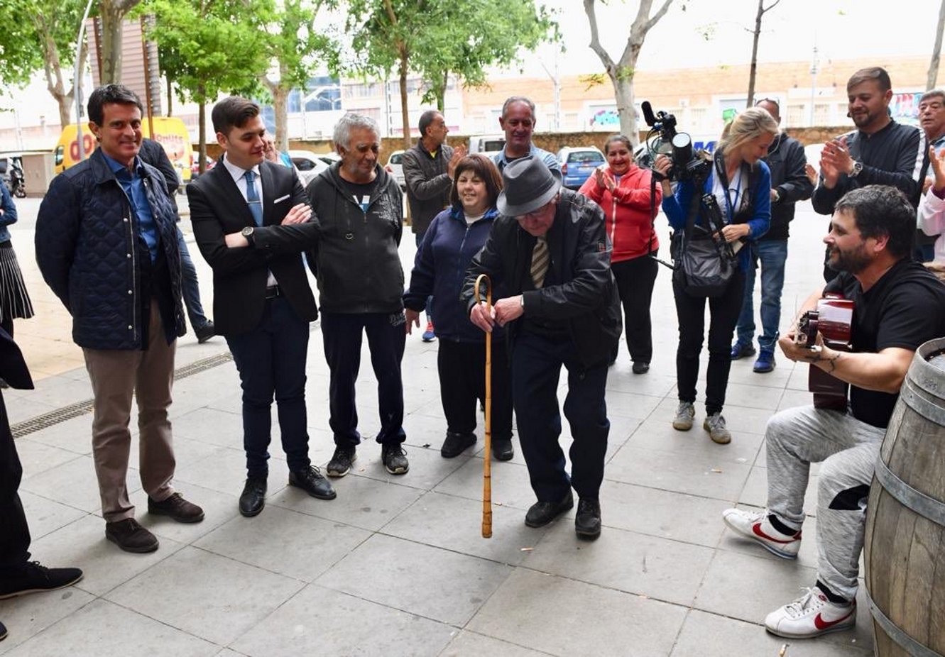 Valls niega que en Francia expulsara a gitanos por su origen