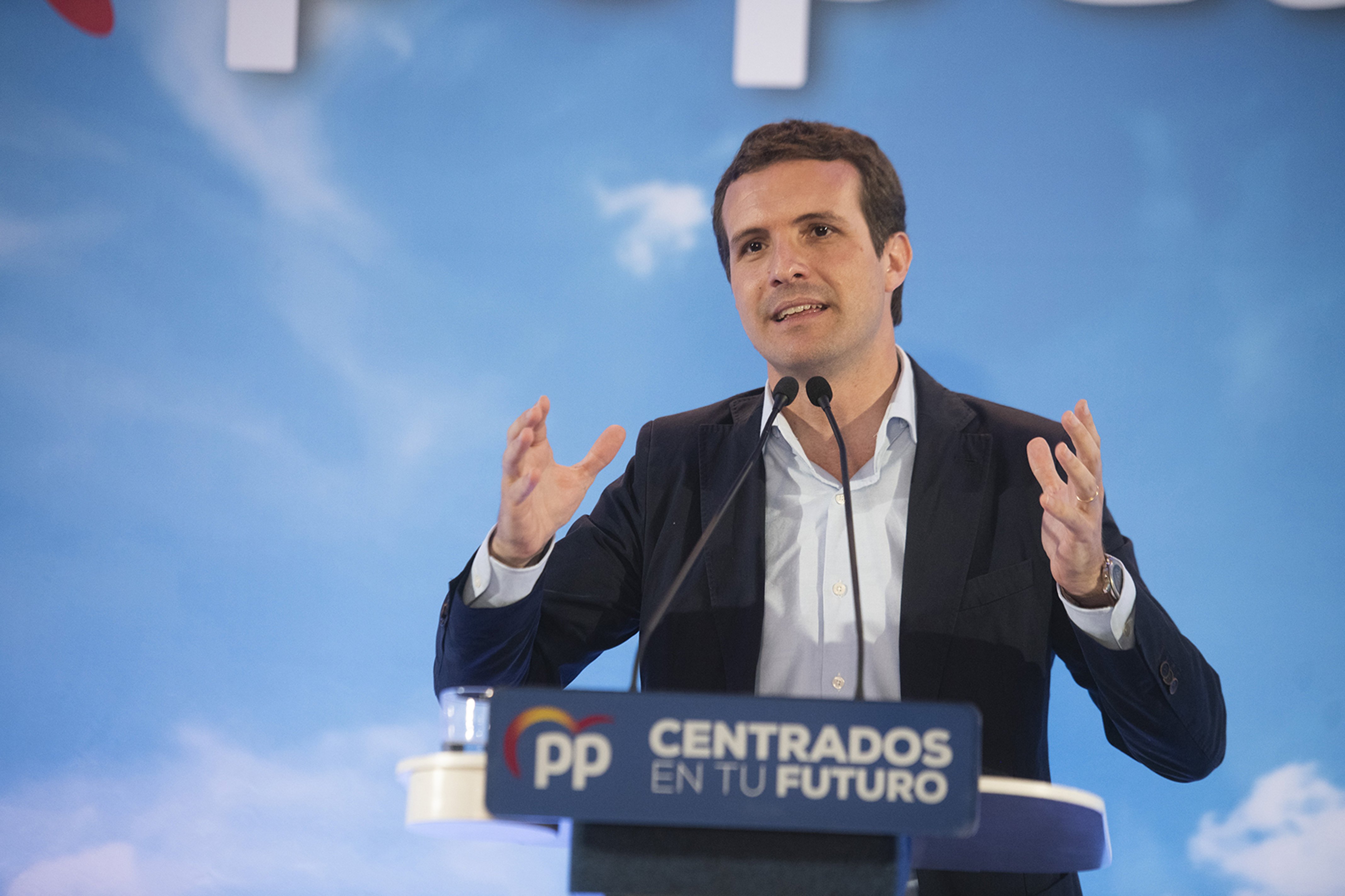 Casado reclamarà que els presos electes jurin "per la constitució i el rei"