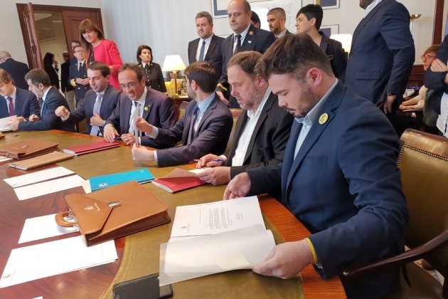 presos firmen credencials Congrés @junqueras presos firmen credencials Congrés @junqueras