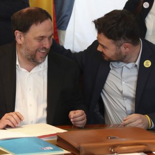 Oriol Junqueras Gabriel Rufián Congrés credencials EFE Oriol Junqueras Gabriel Rufián Congrés credencials EFE
