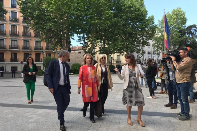 Mariàngela Vilallonga - constitució Senat - Carlota Camps Mariàngela Vilallonga - constitució Senat - Carlota Camps