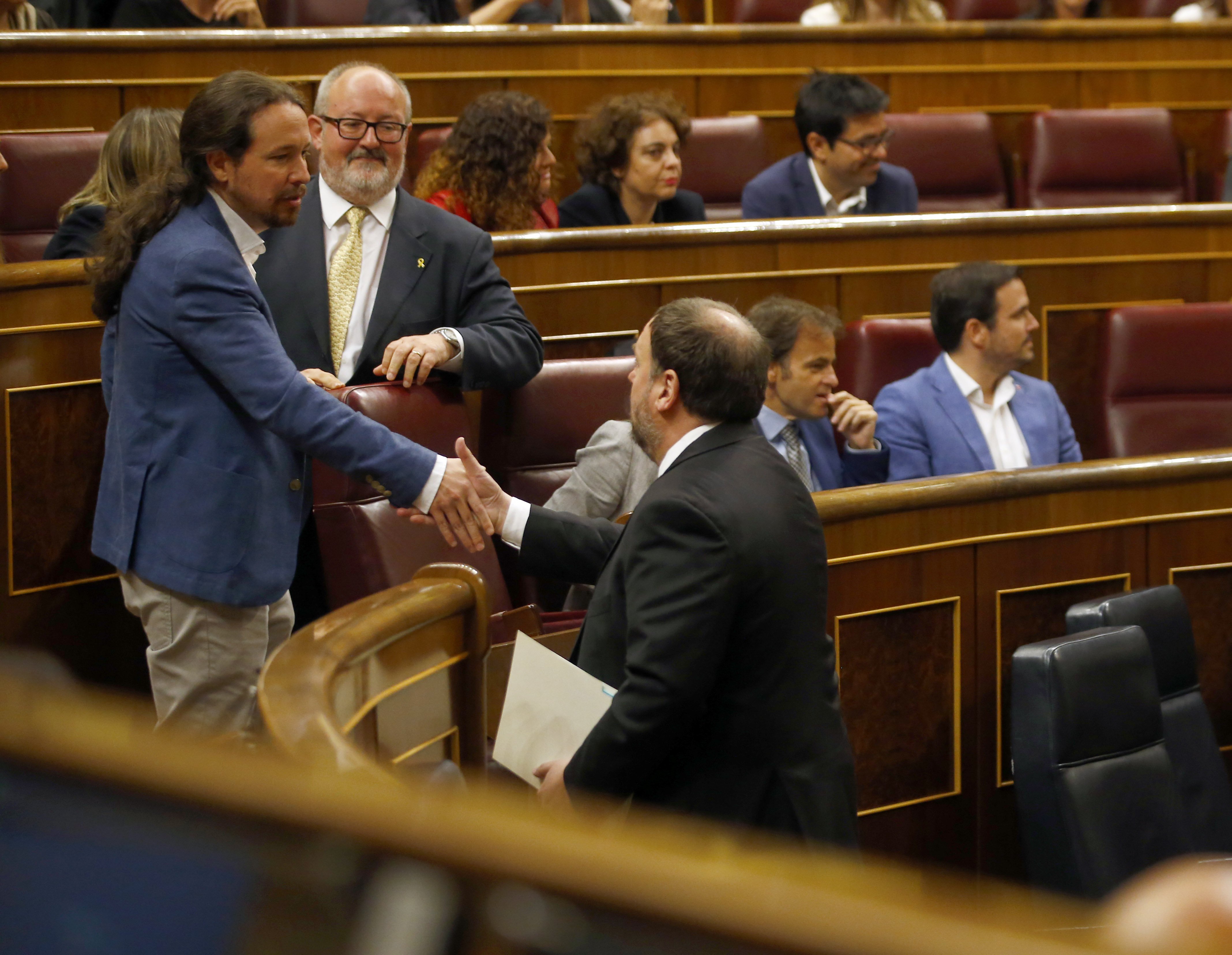 Sánchez prohibeix a Iglesias negociar els pressupostos amb Junqueras a Lledoners