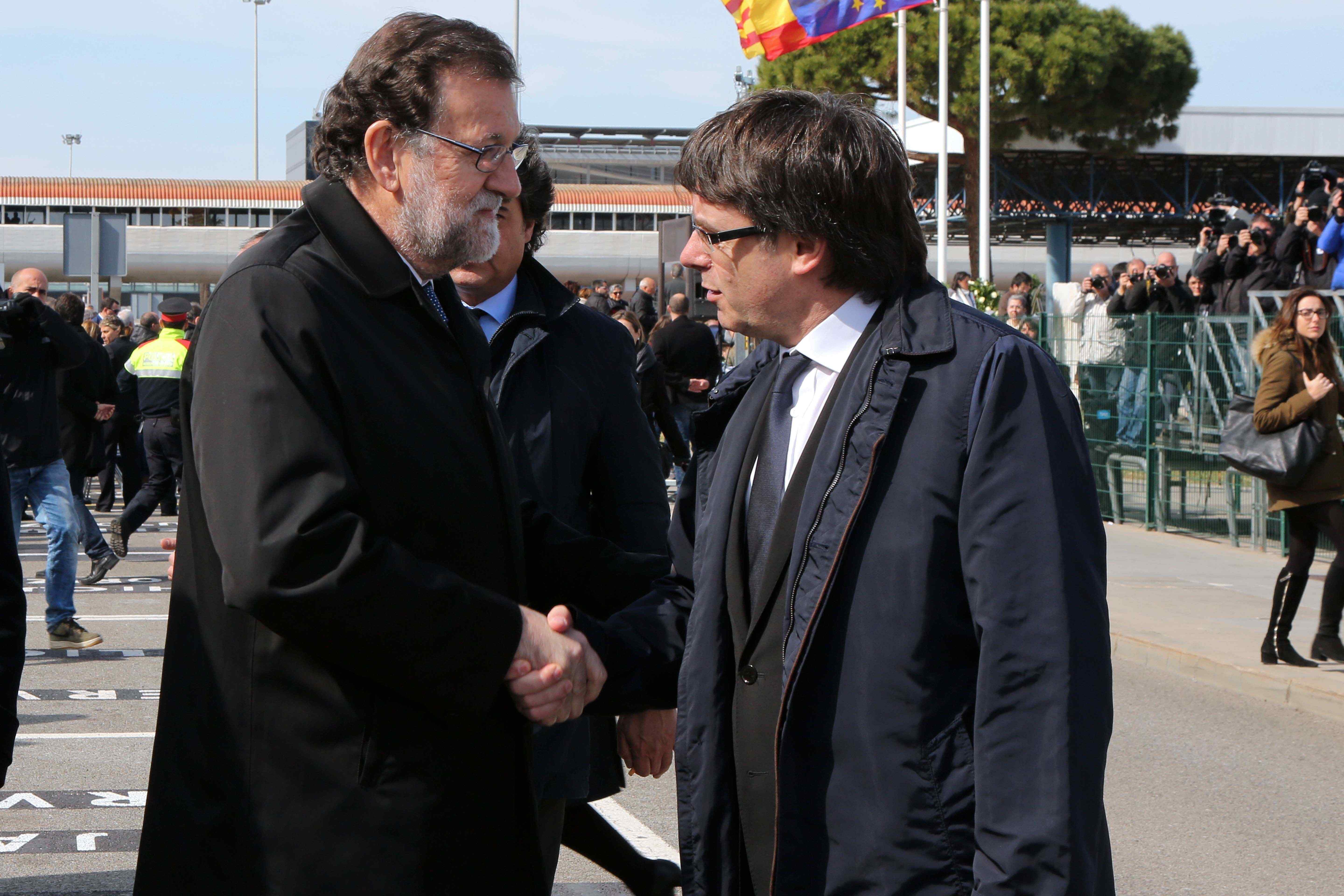 Rajoy i Puigdemont es reuneixen dimecres a la Moncloa
