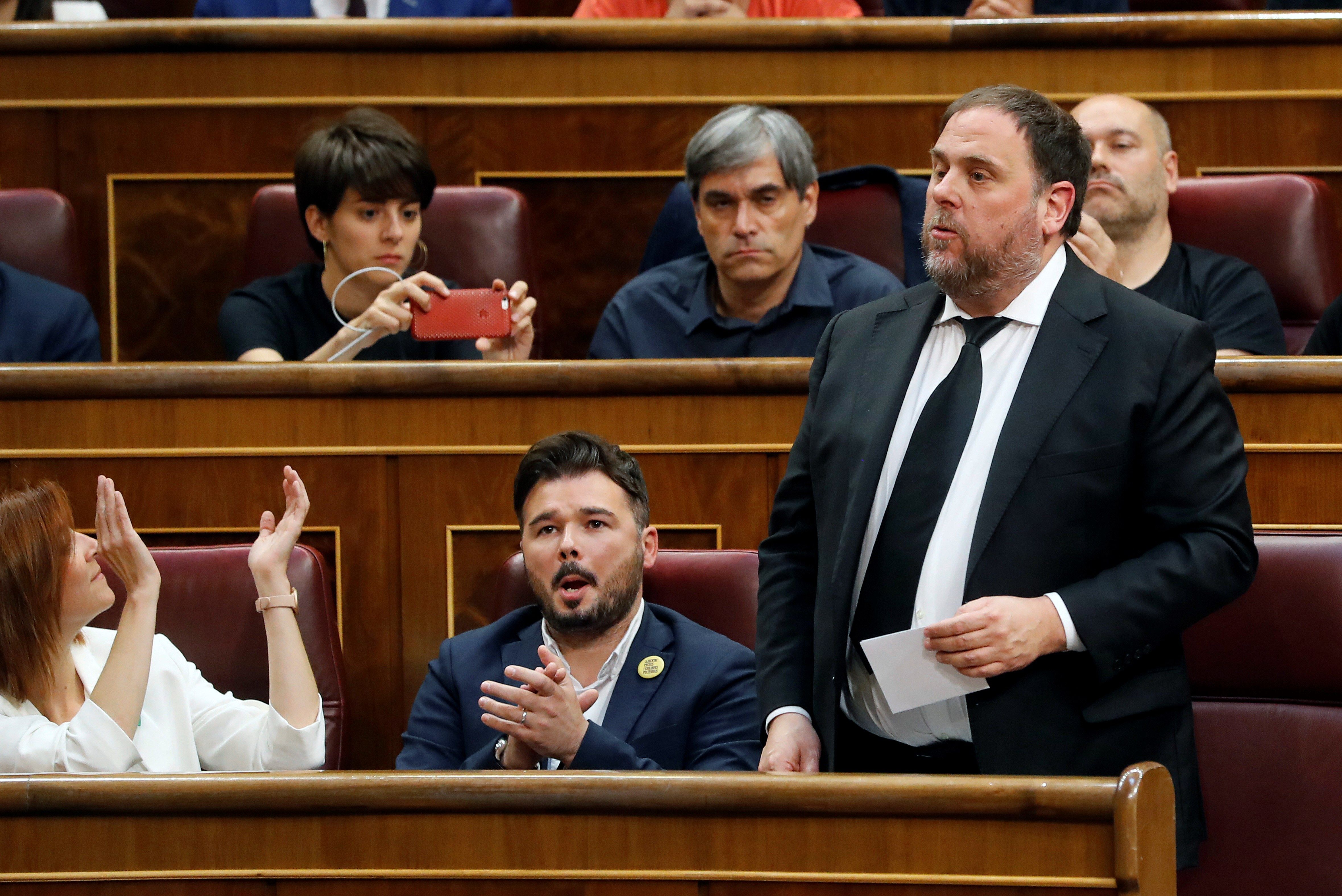 La fiscalía pide la suspensión inmediata de los diputados presos