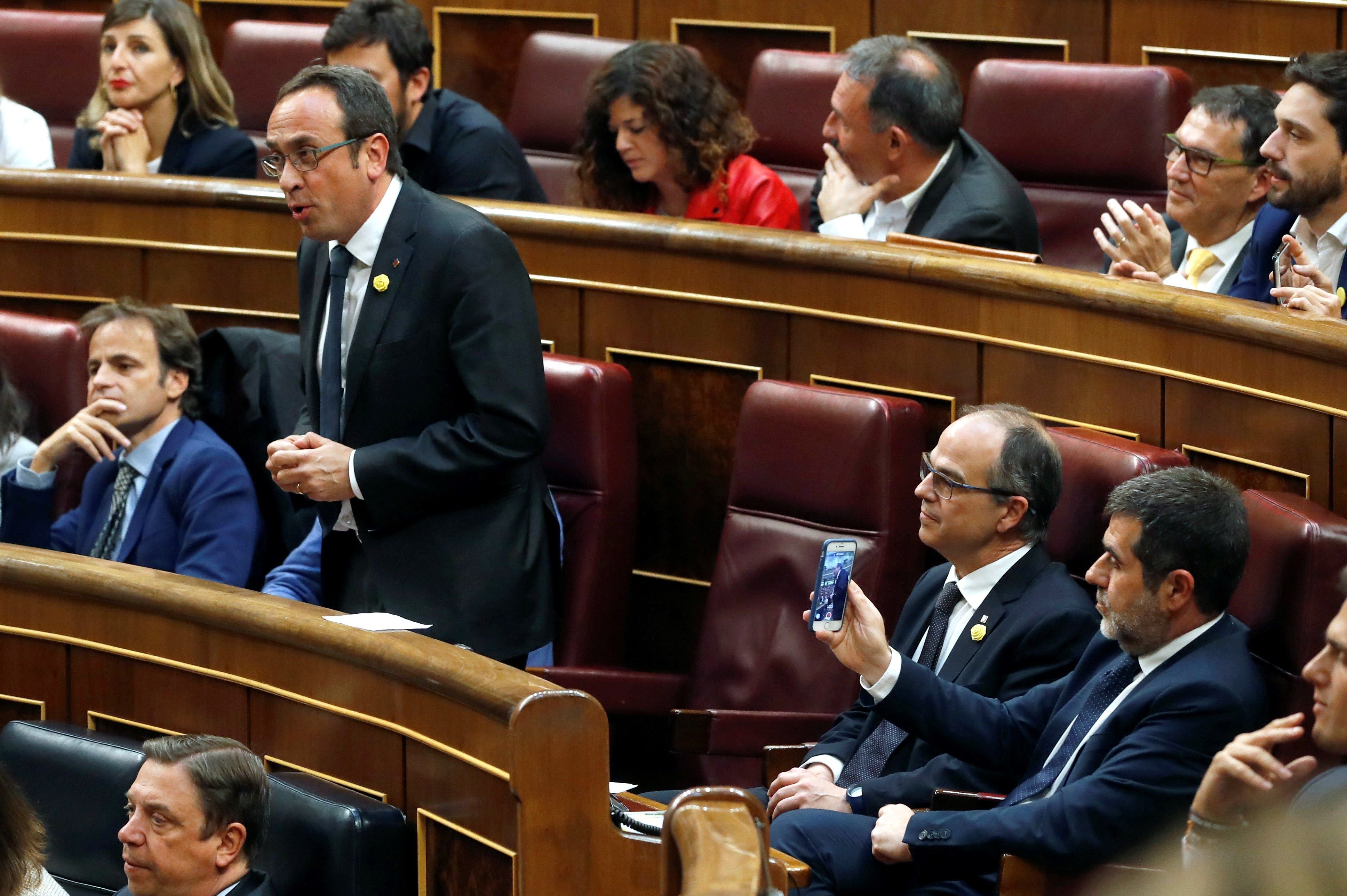 VÍDEOS | L'esbroncada als diputats independentistes