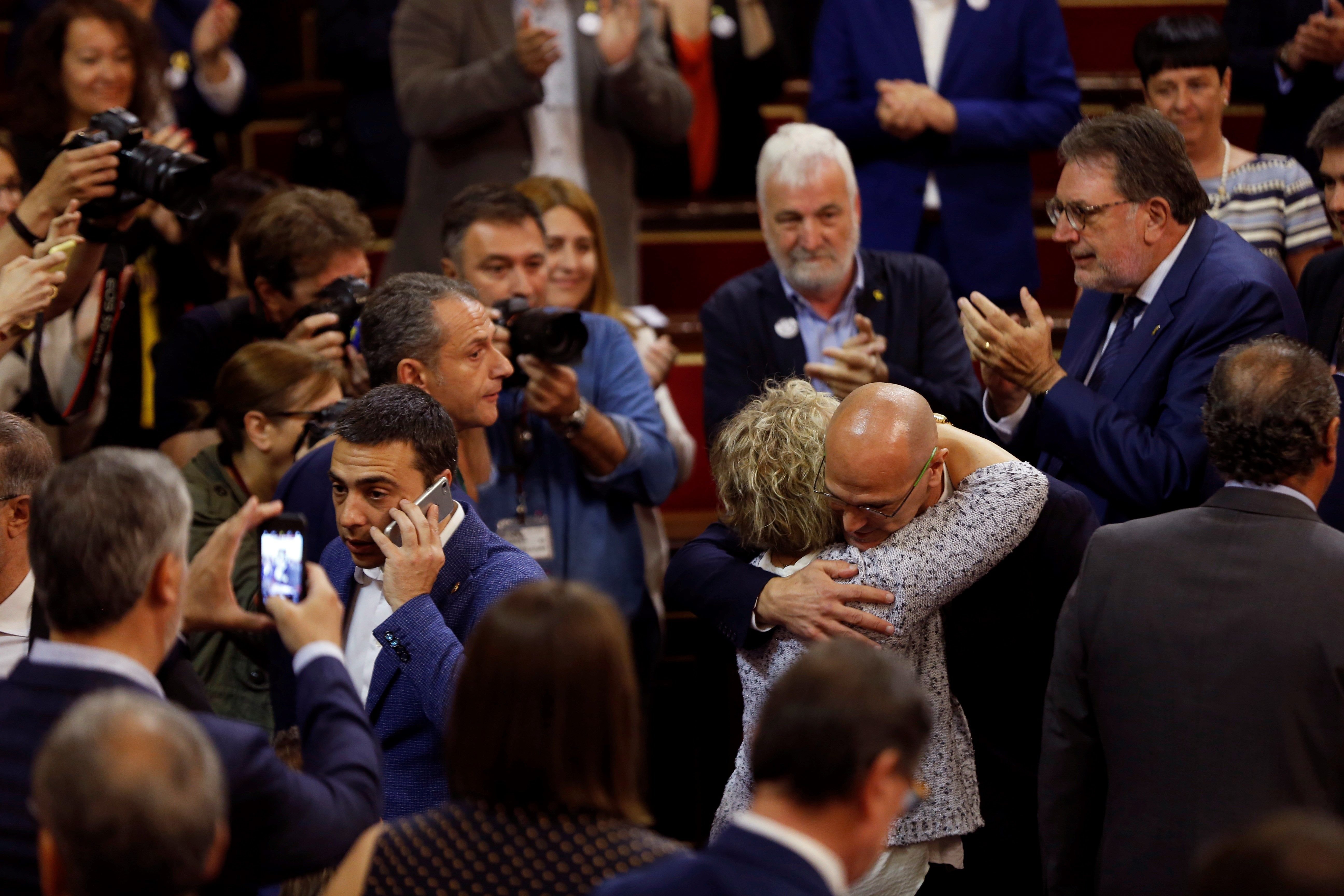 A prisoner and a returned exile in the Spanish Senate