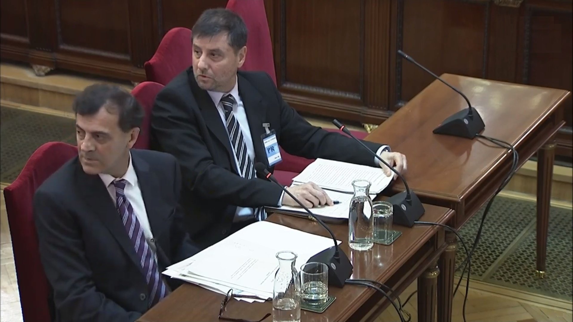 Una tarda d'acudit al Suprem tanca la fase pericial