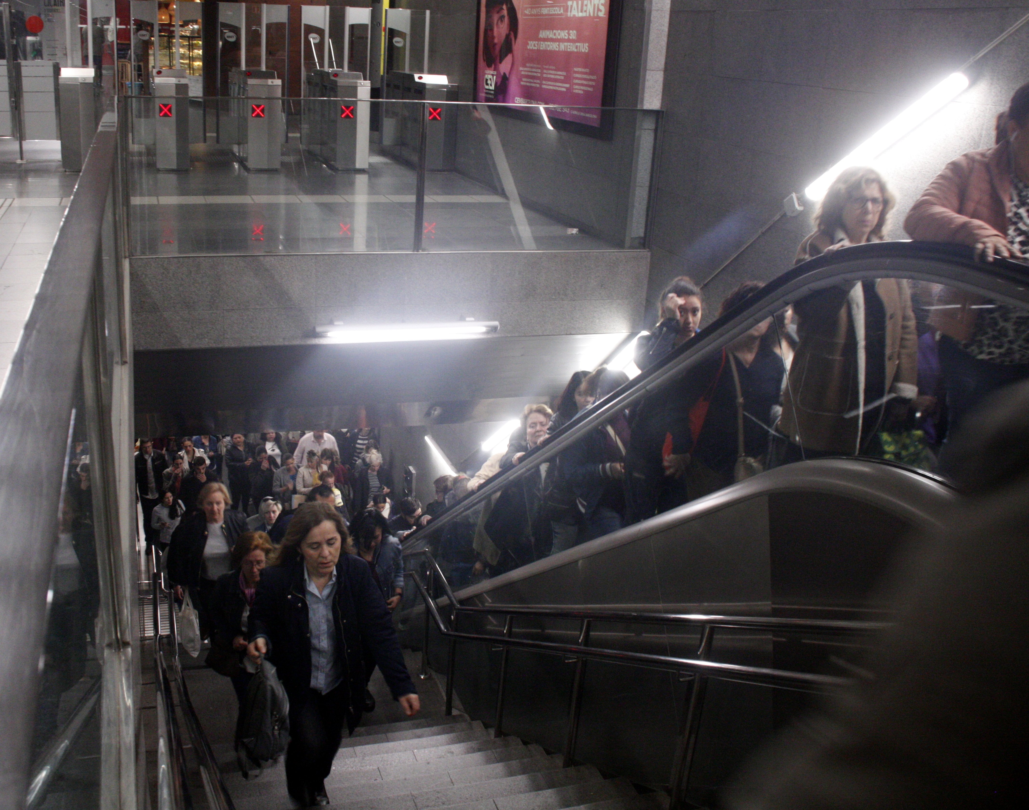 Estos son los horarios especiales de metro y autobús de TMB por Navidad