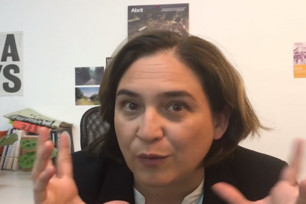 Colau youtuber @adacolau