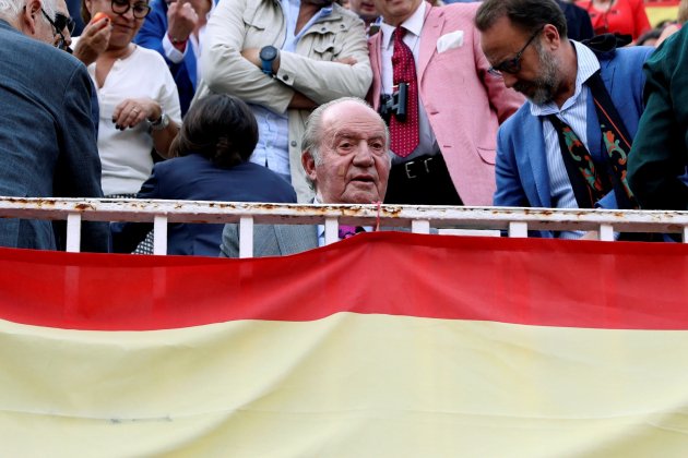 joan carles toros bandera efe