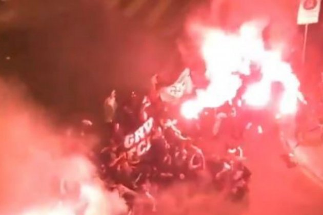 Boixos Nois nazi bandera esvastica Sevilla @foromdm