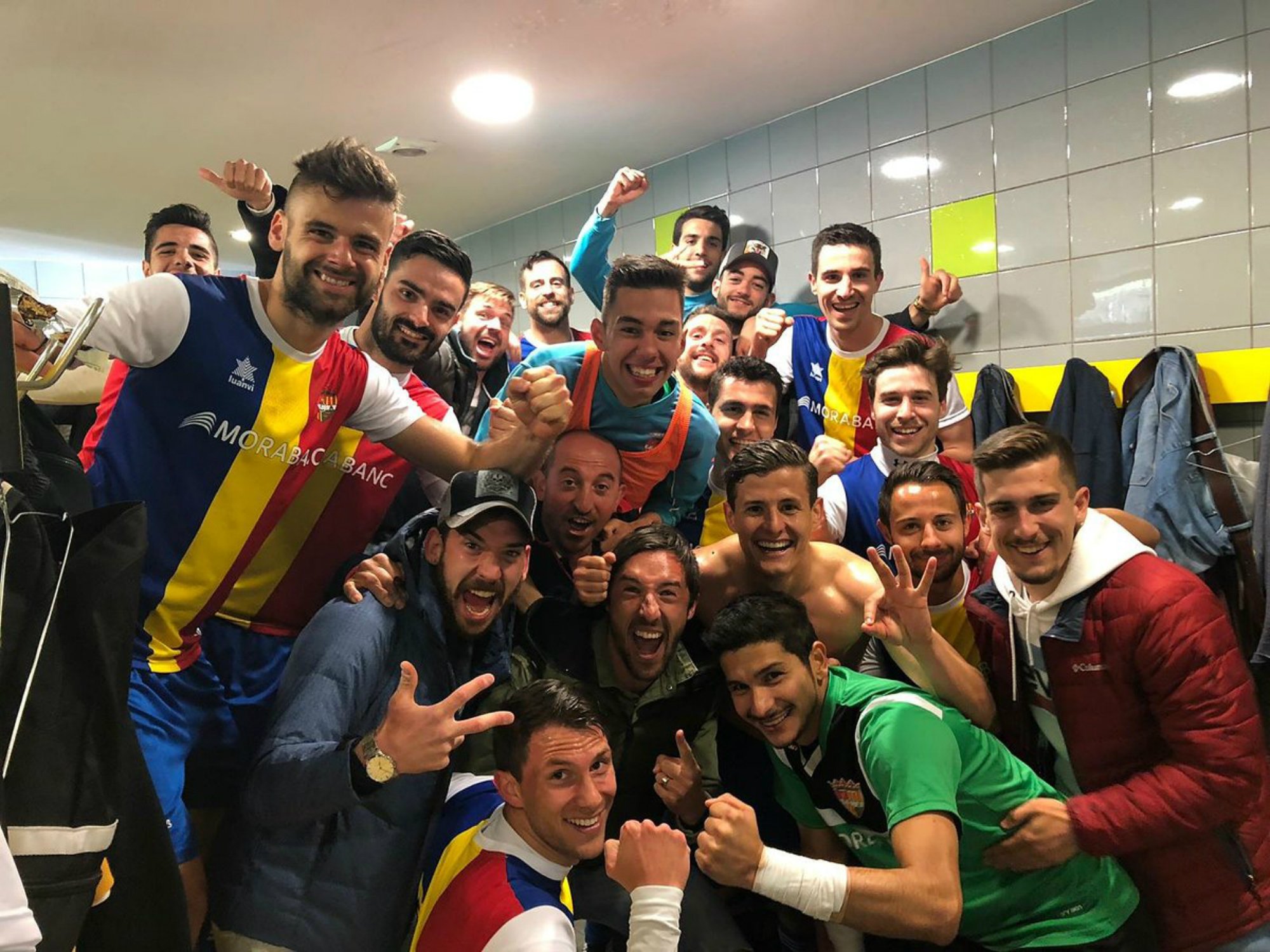 L'alegria de Piqué: el seu Andorra puja a Tercera