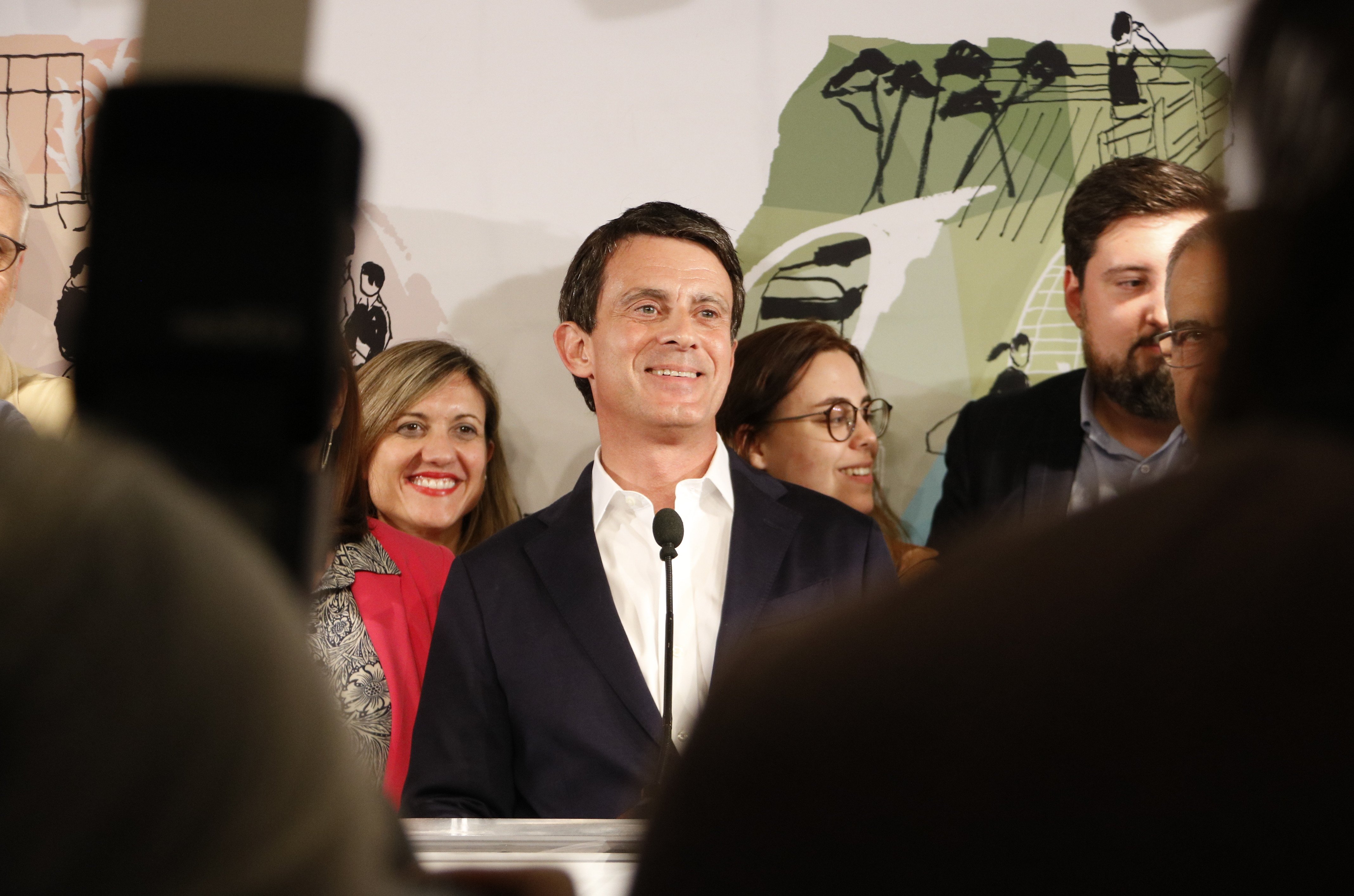 Valls admite su fracaso: "No estoy contento con los resultados, pero continúo"