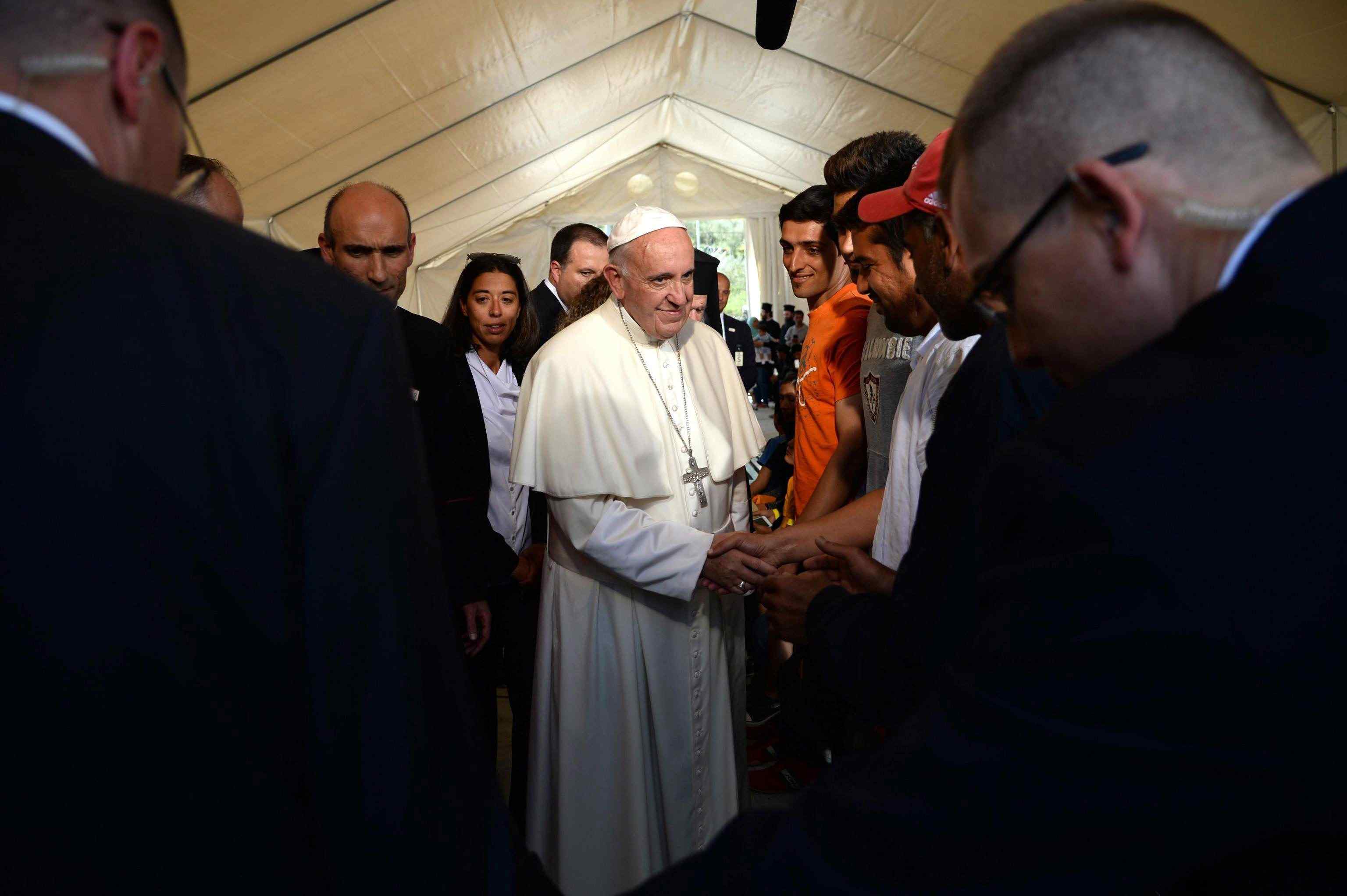 El Papa acollirà al Vaticà tres famílies de refugiats