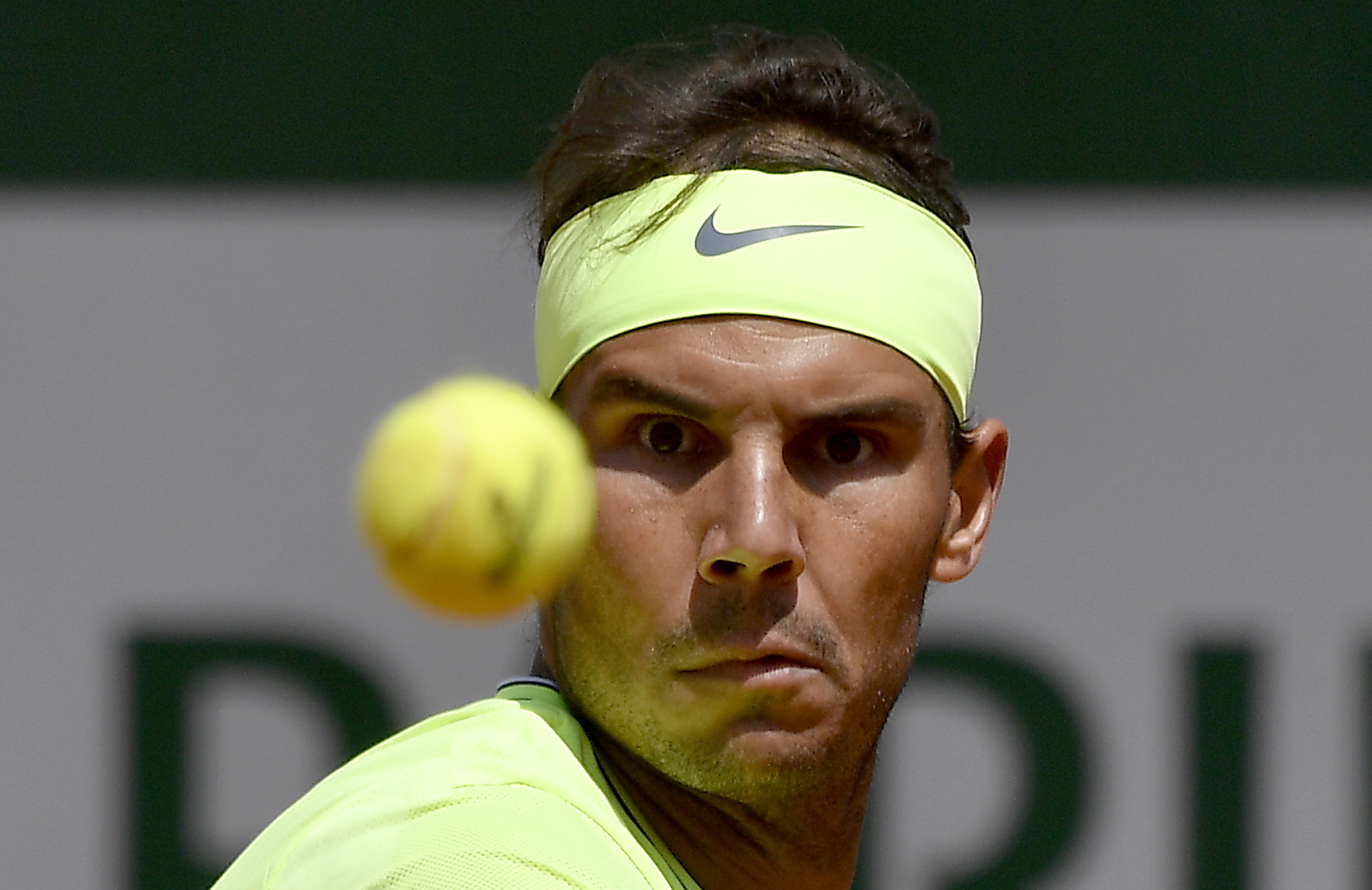 Nadal y Muguruza alcanzan la tercera ronda del Roland Garros