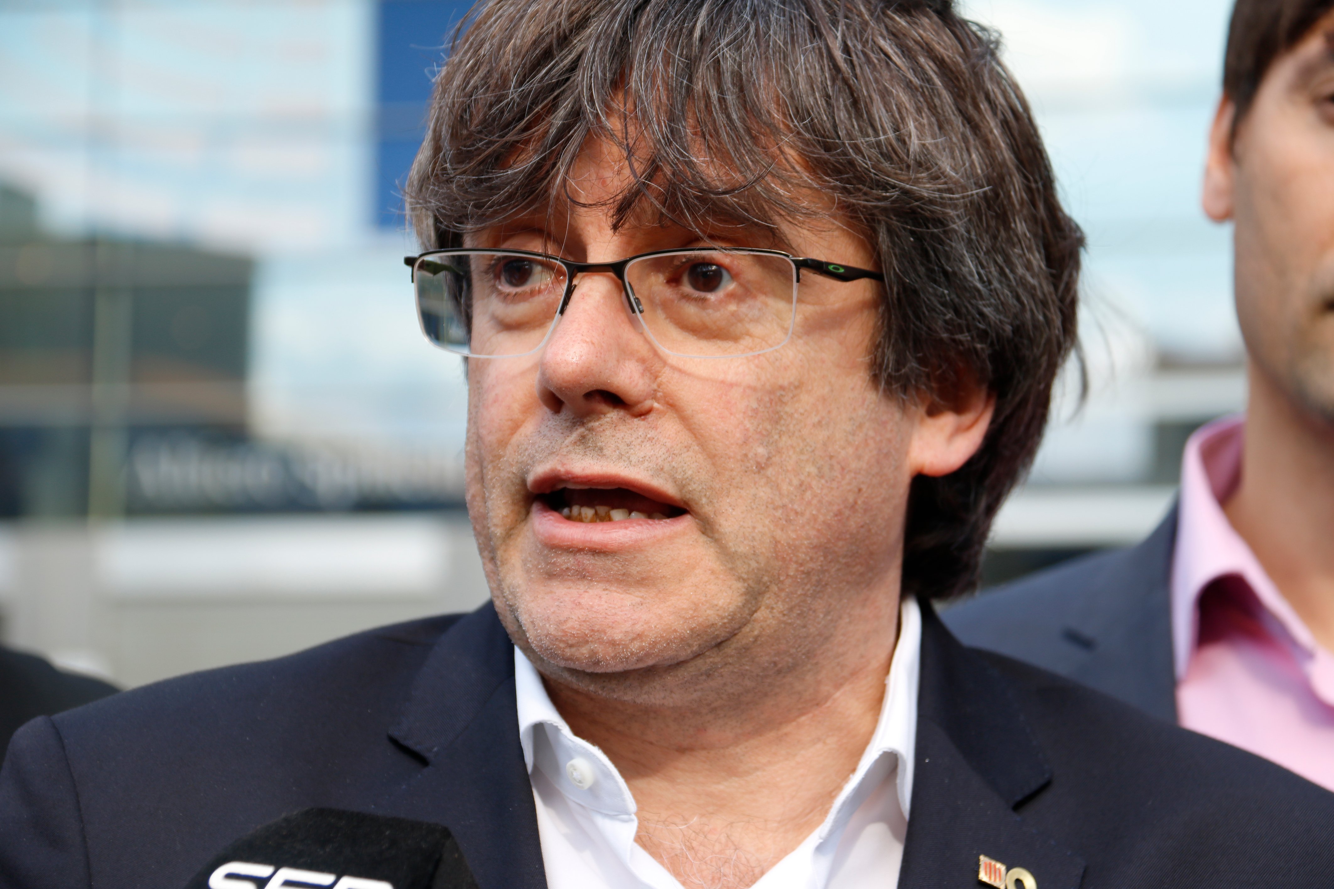 Puigdemont: "És contradictori que Sánchez tanqui la porta a la proposta de diàleg de Torra"