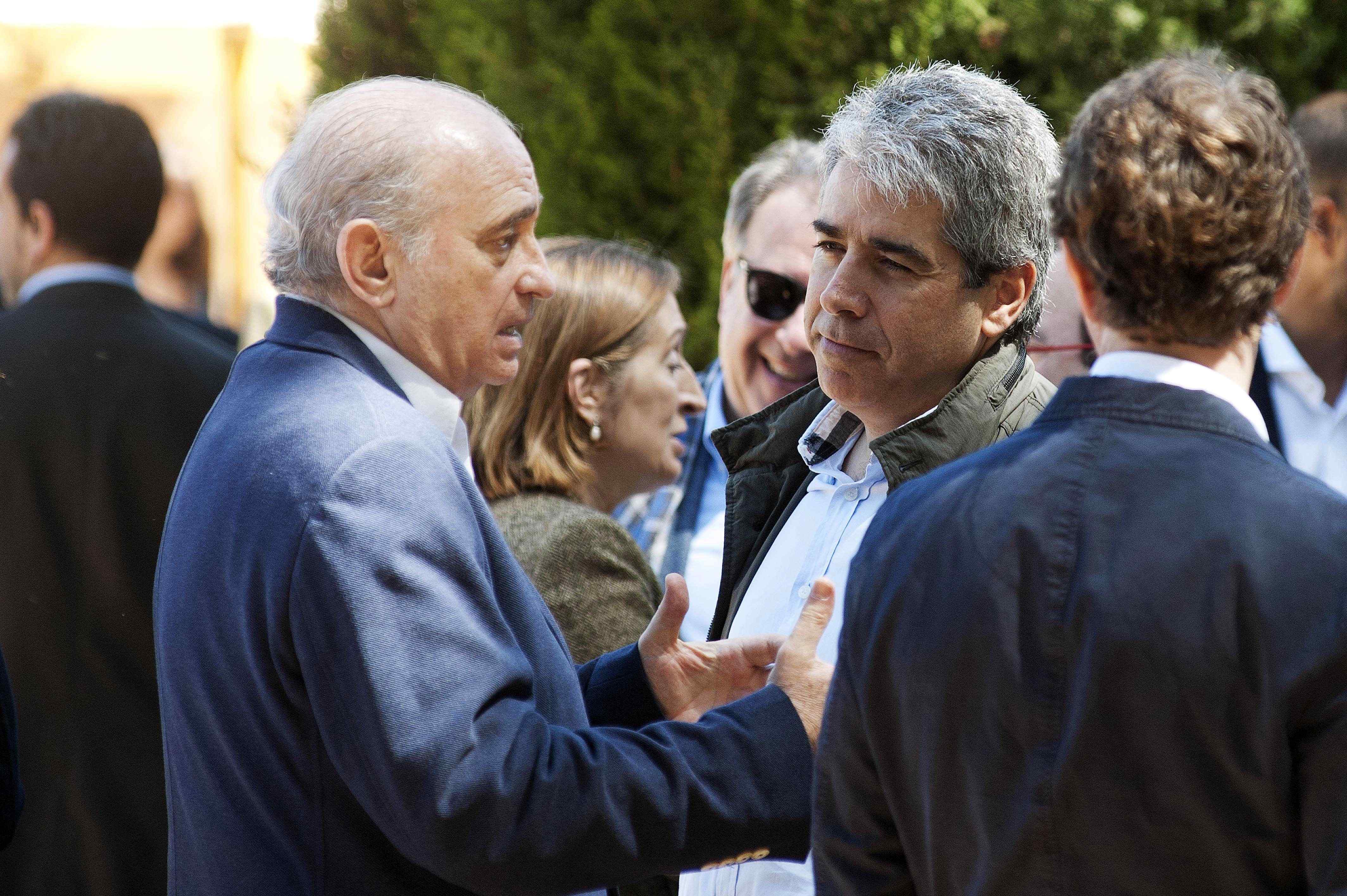 Puigdemont, Junqueras i quatre ministres del PP dinen plegats