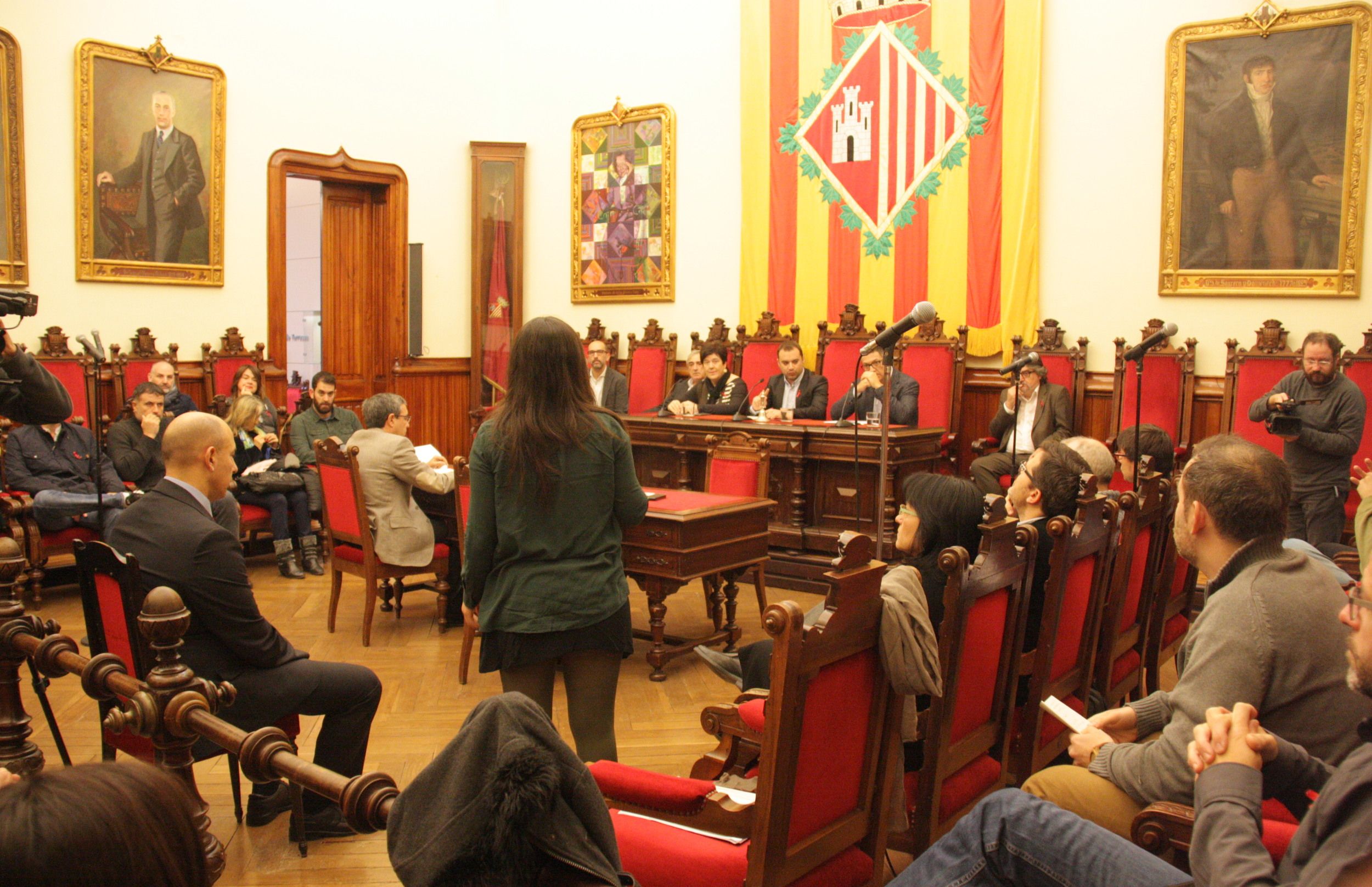 Empresas de Terrassa firman contra la municipalización del agua