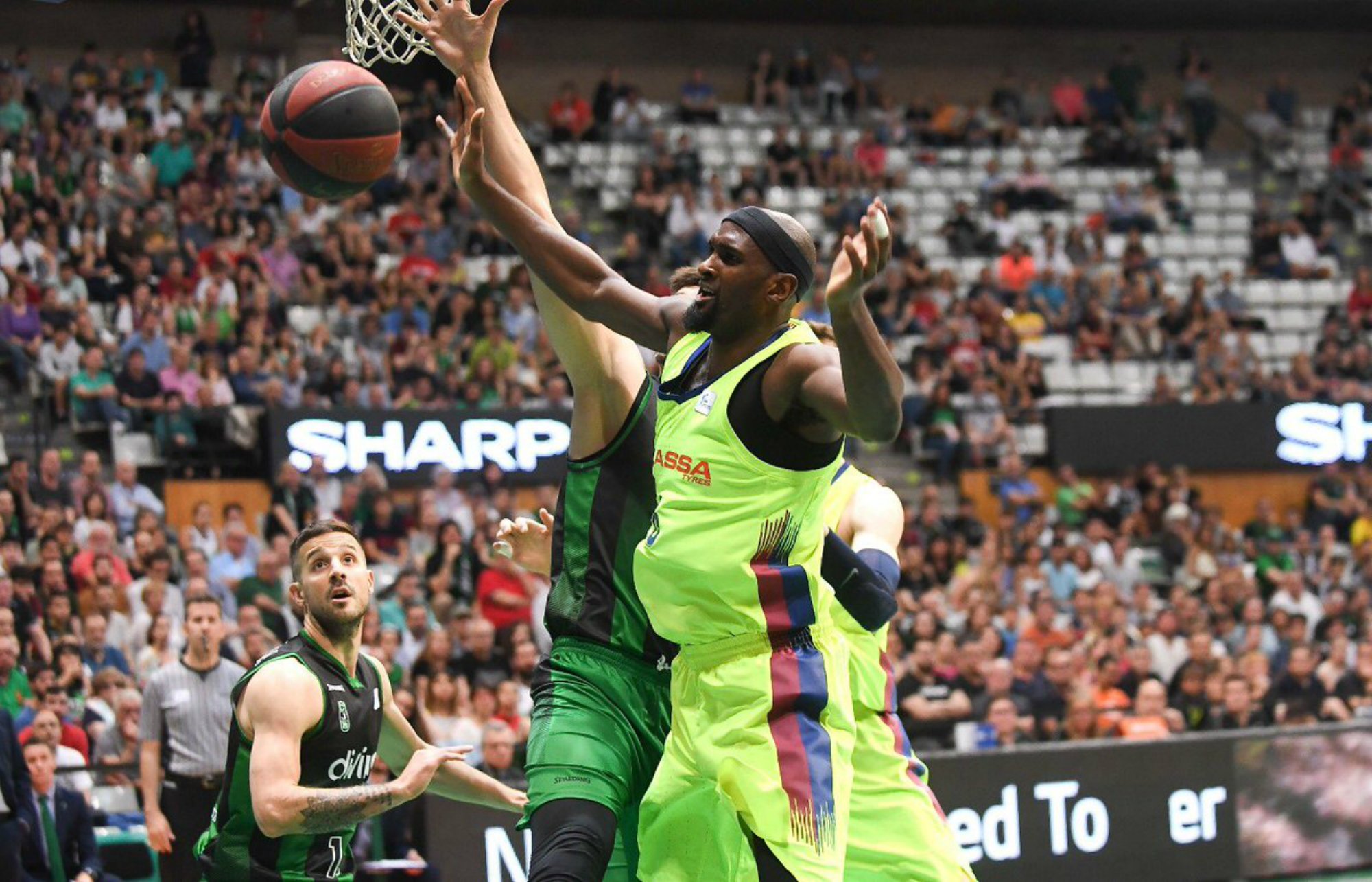 Ni el millor Laprovittola pot evitar que el Barça assoleixi les semis de l'ACB (86-107)