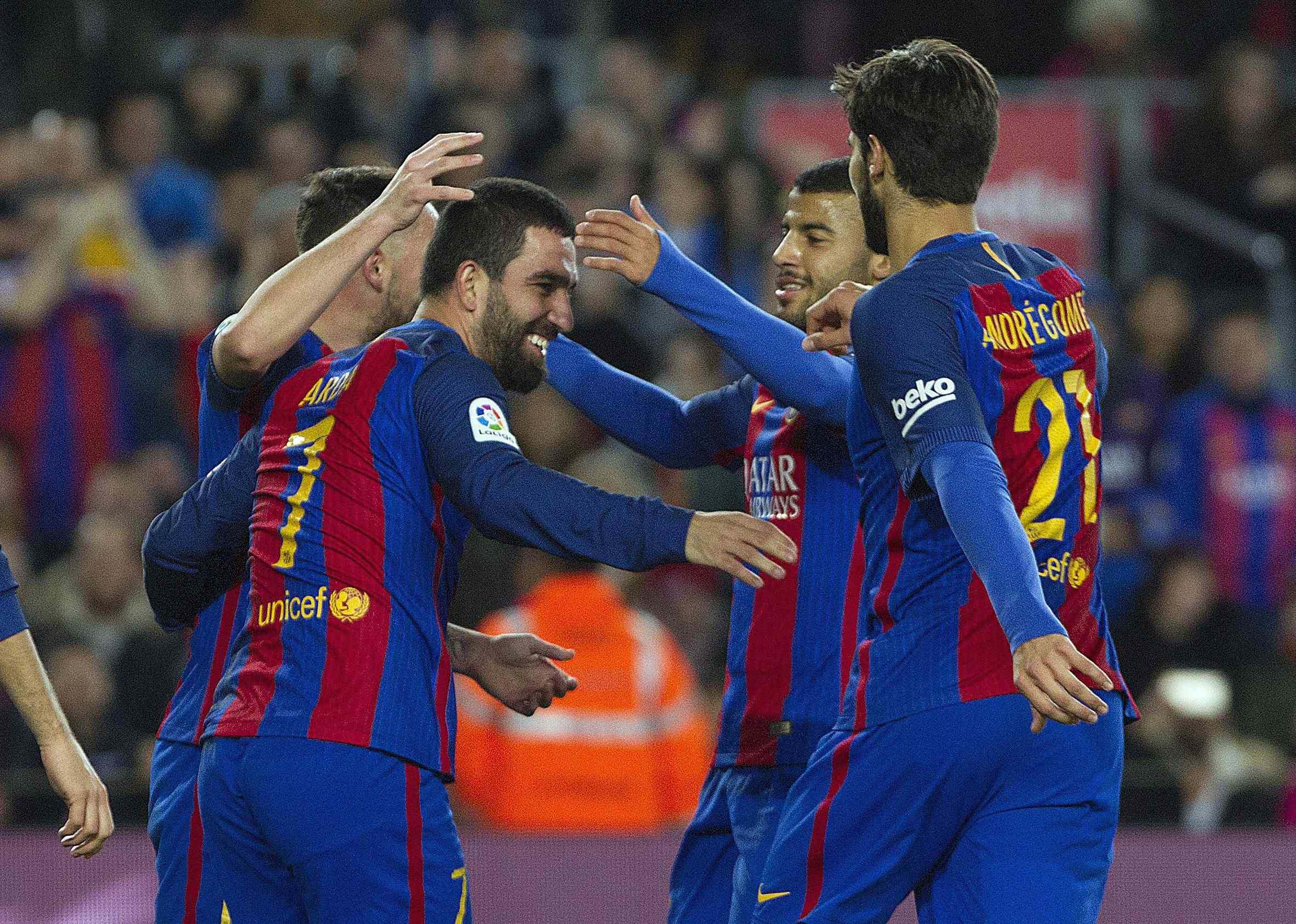 El Barça regala goles antes de Navidad (7-0)