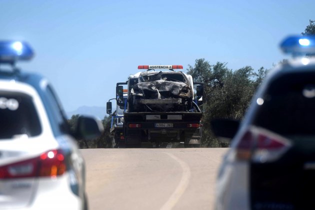 Coche Reyes destrozado EFE