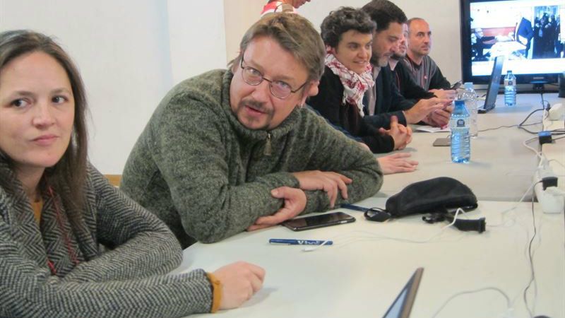 Domènech lloa el lideratge de Colau