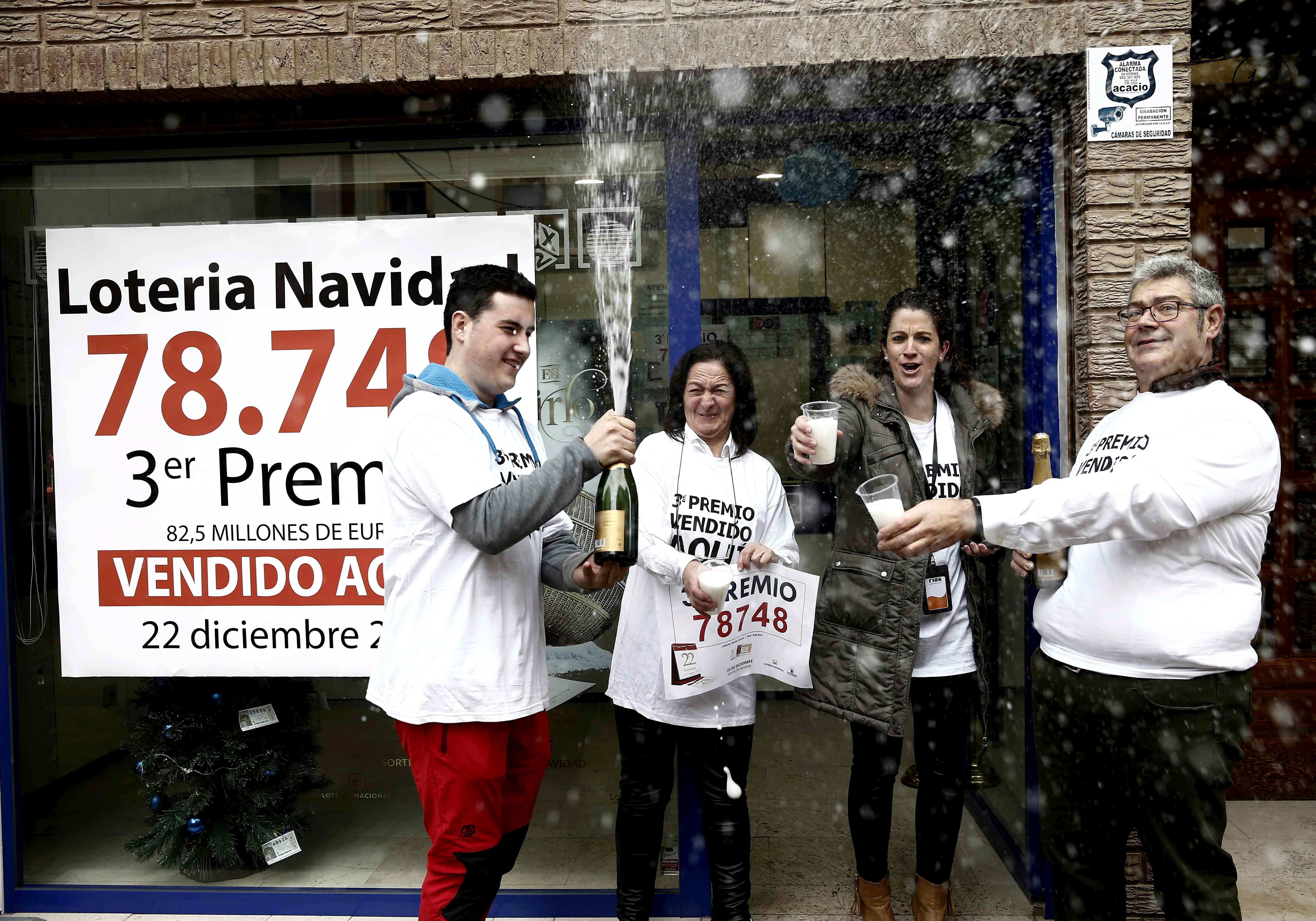 El 78.748 rep el tercer premi, venut tot a Navarra