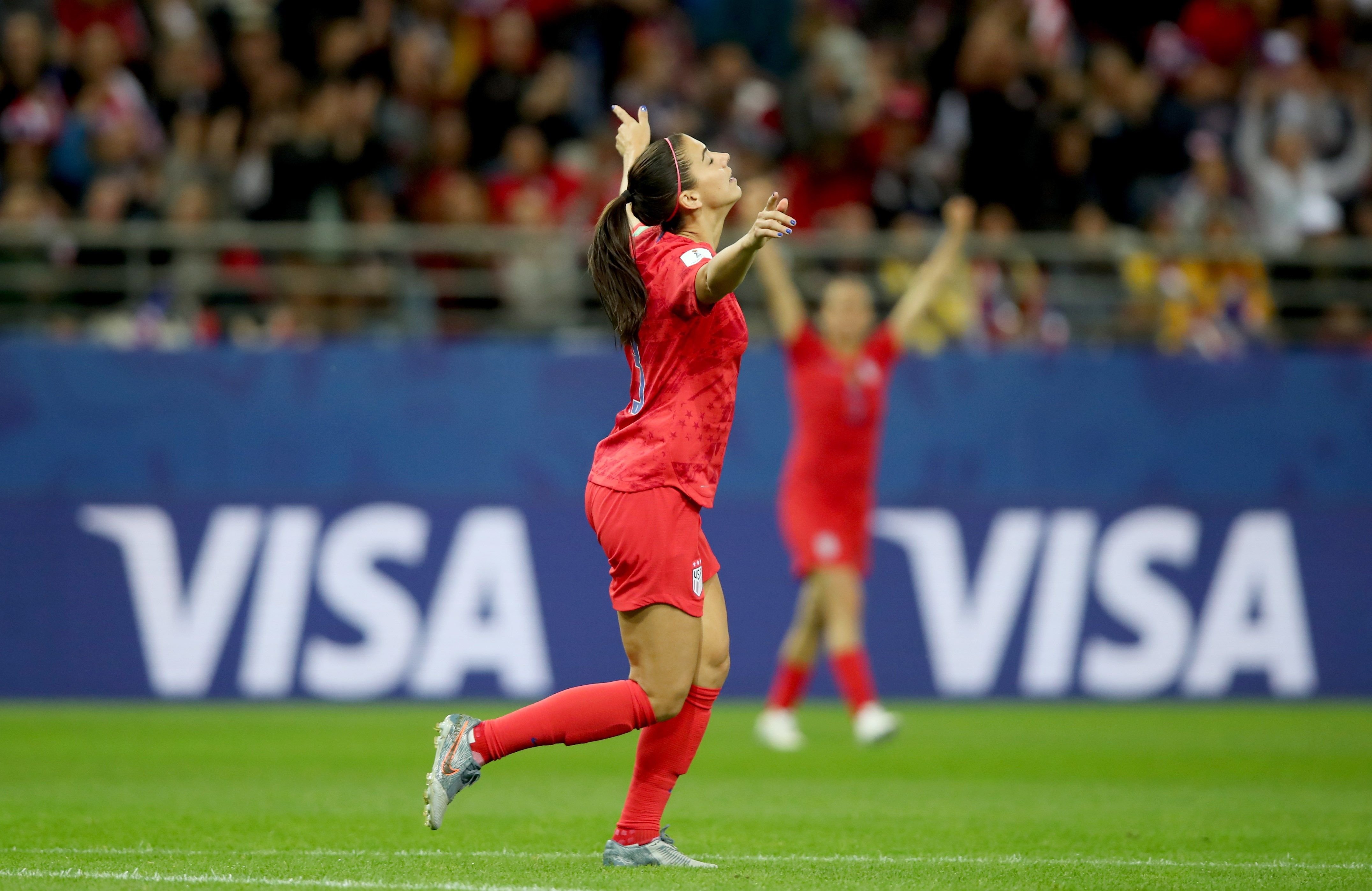 L'escandalosa bretxa salarial entre el futbol masculí i femení mundial