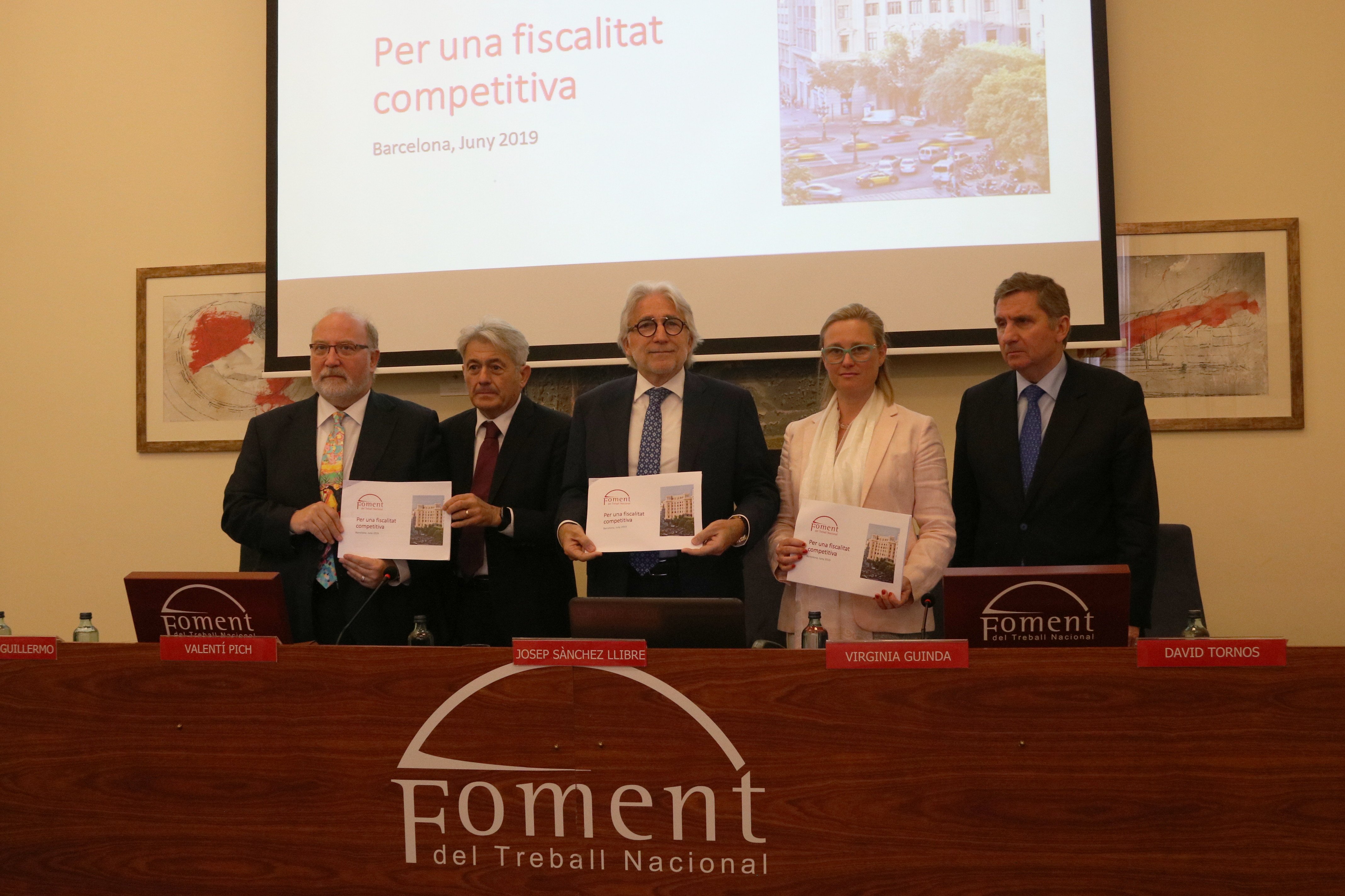 Foment reclama a la Generalitat mejoras fiscales para poder competir con Madrid