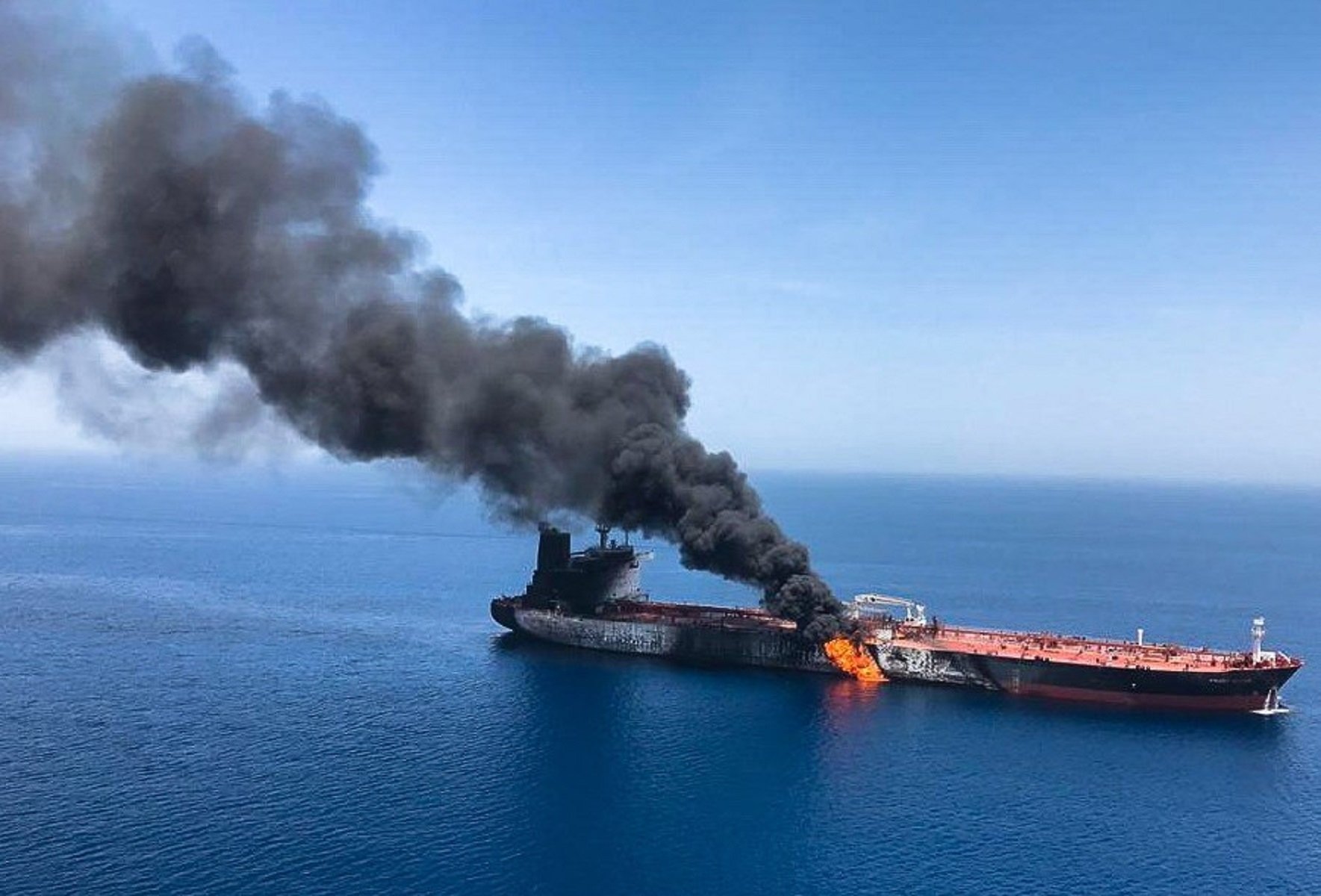 Iran denuncia l'atac amb míssils a un petrolier front la costa saudí