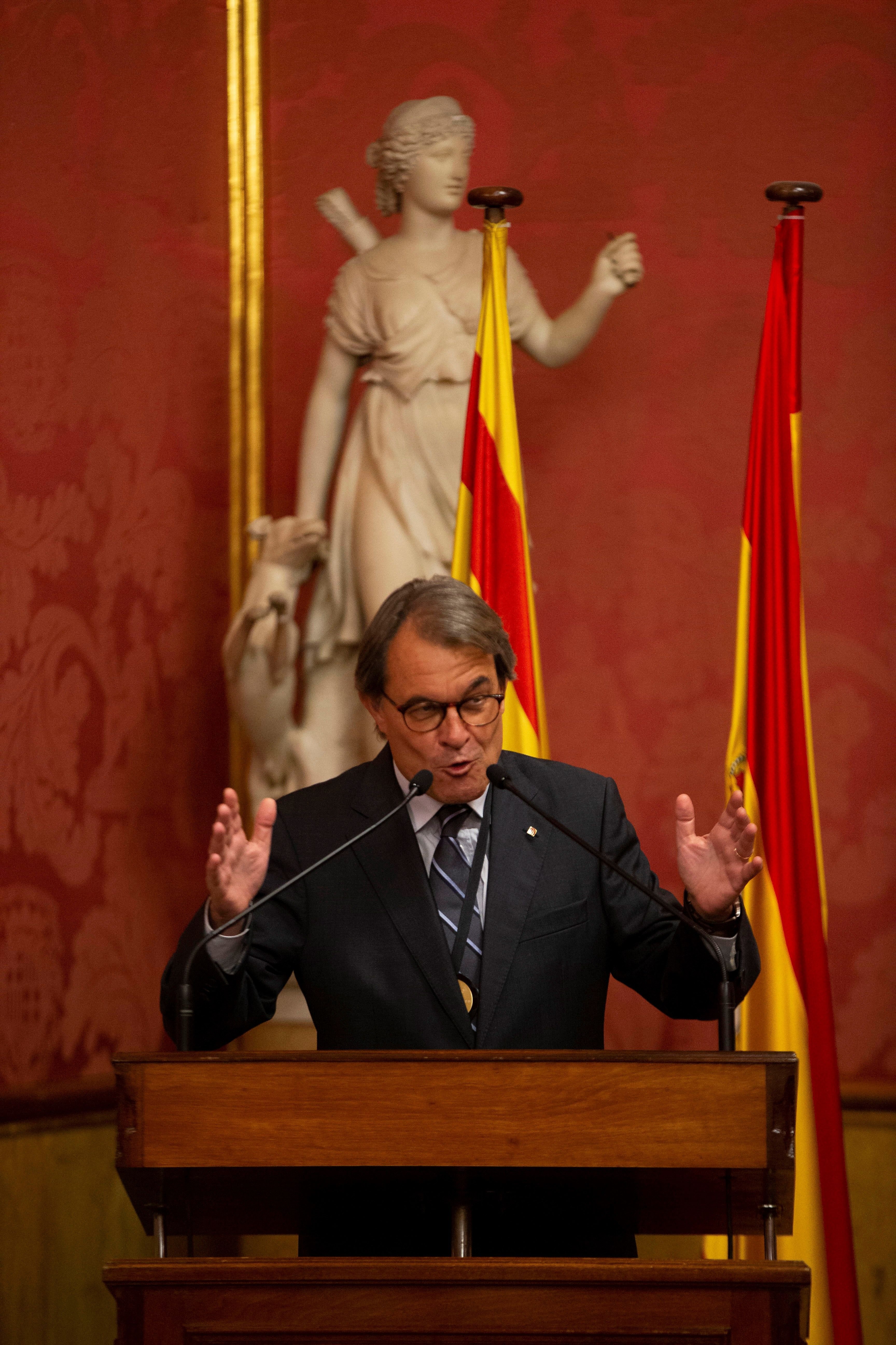 Mas rep la medalla d'or del Consell General de Cambres de Catalunya